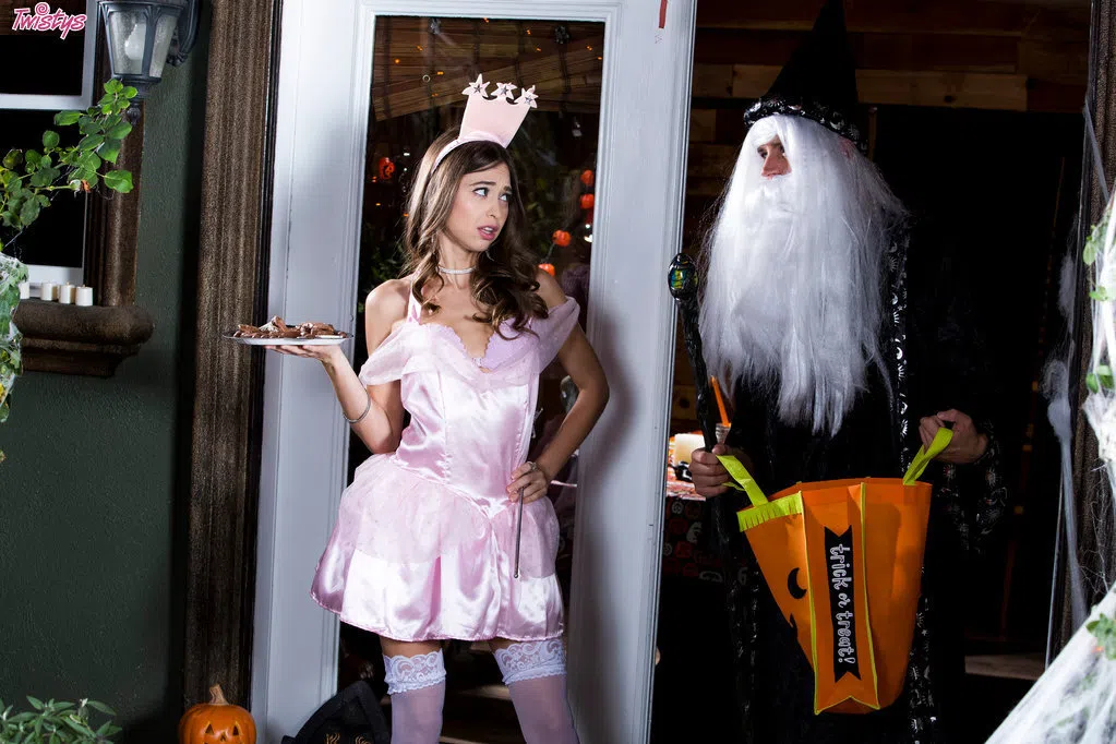 riley-reid-in-turning-tricks-twistys-34170 Of Page 1-3.webp