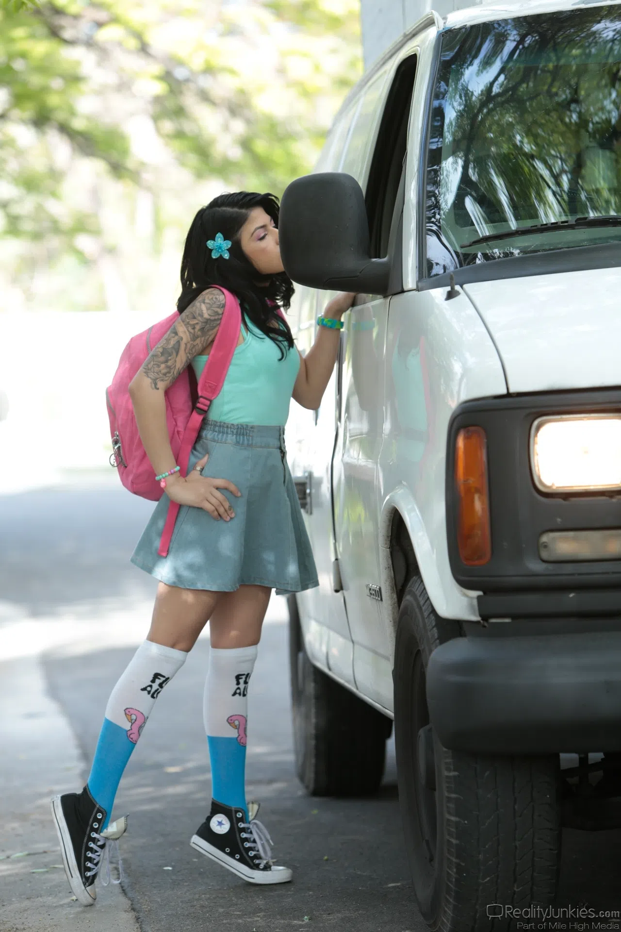 sadie-pop-teen-hitchhikers-02-18903 Of Page 1-1.webp