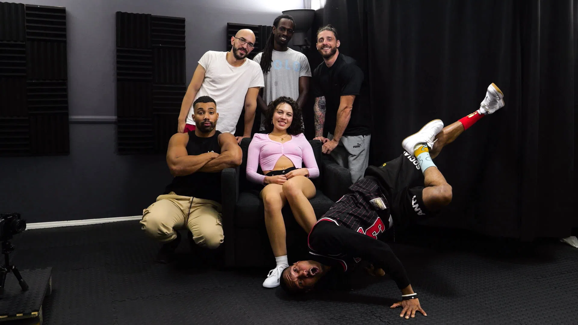 satine-summers-gangbang-creampie-184528 Of Page 1-1.webp