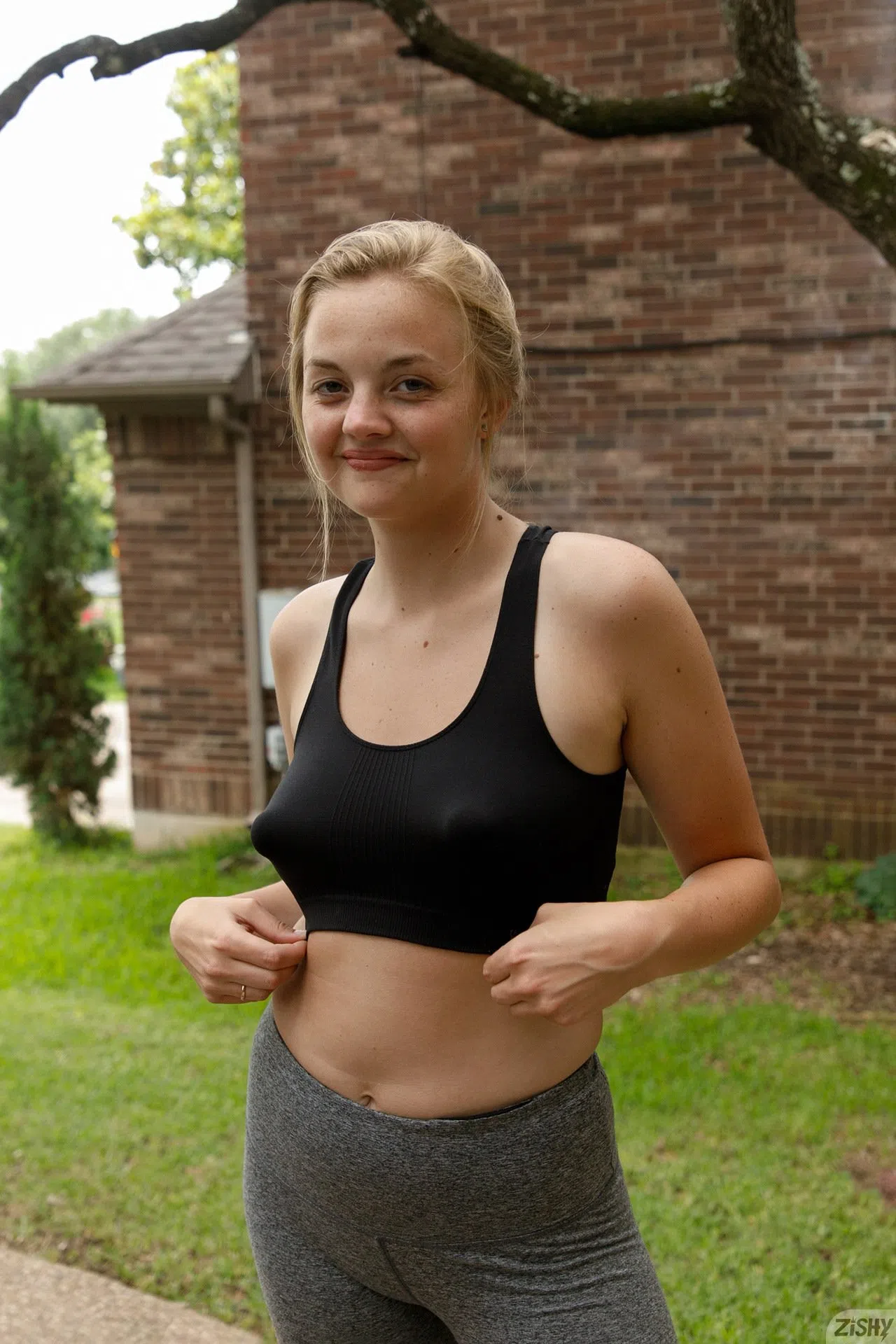 sybil-kuechler-that-player-lifestyle-zishy-160969 Of Page 2-8.webp