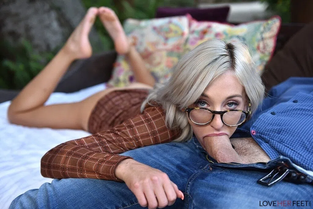 tallie-lorain-love-her-feet-117182 Of Page 2-7.webp