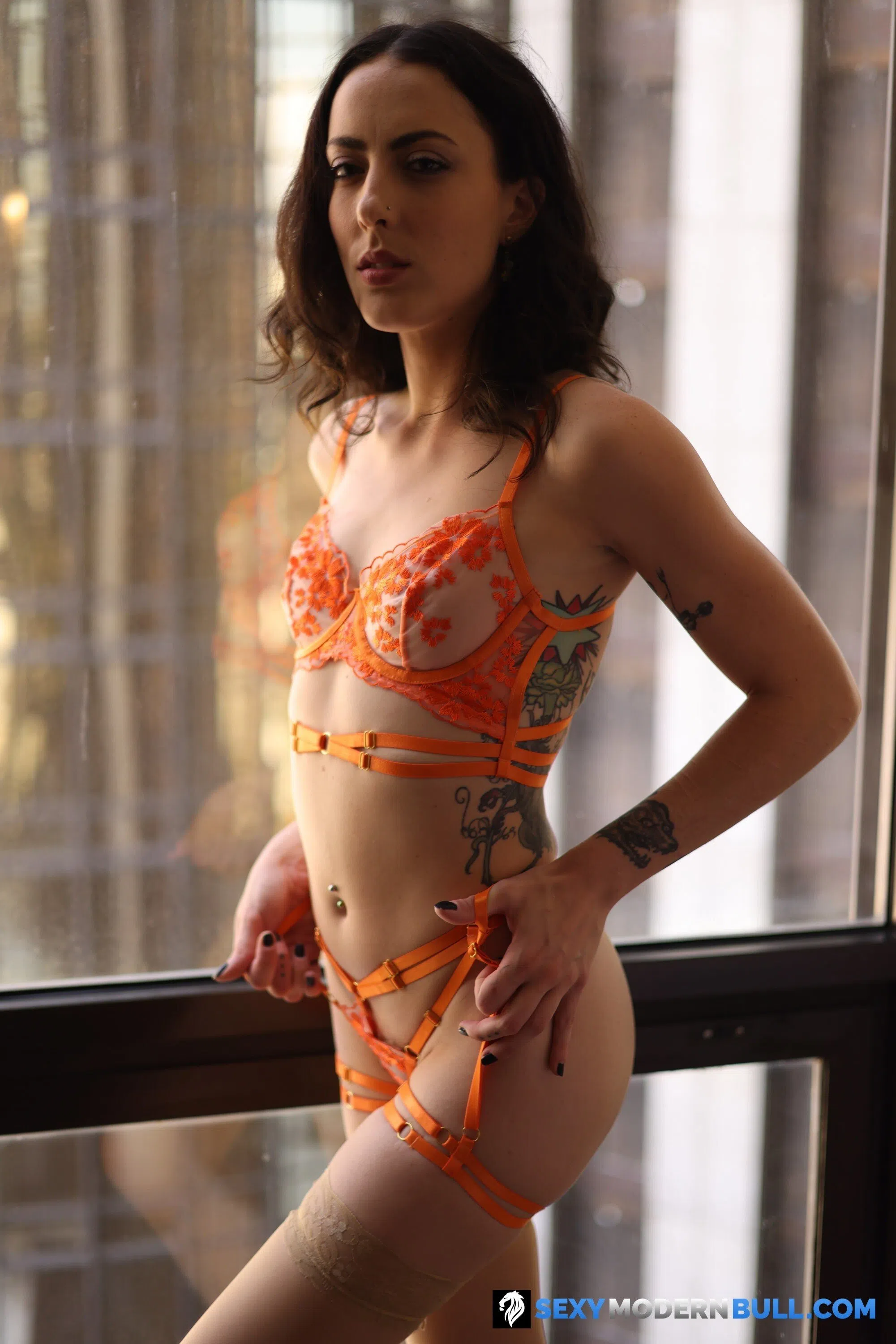 victoria-sunshine-sexy-modern-bull-129218 Of Page 1-4.webp