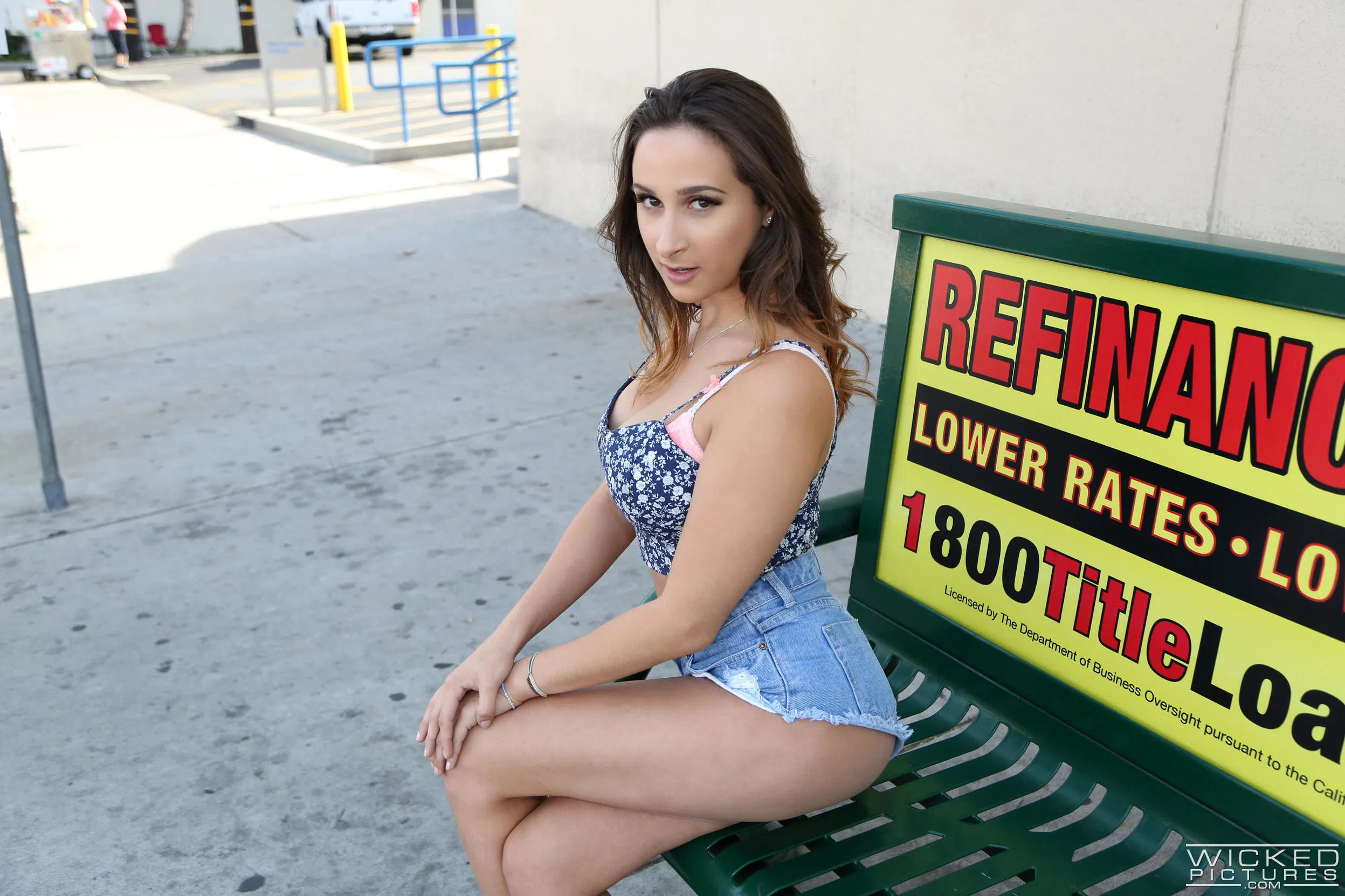 ashley-adams-camille-lixx-ass-transit-5092 Of Page 1-1.webp