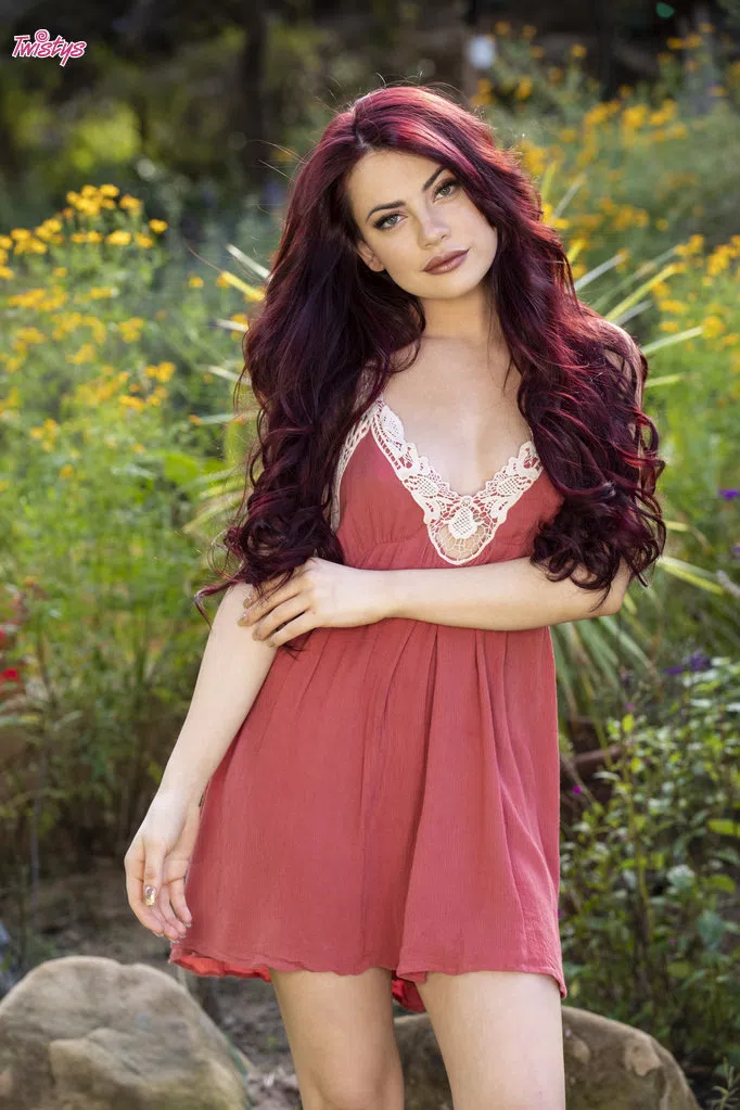 jade-baker-sabina-rouge-in-wild-flowers-twistys-53855 Of Page 1-1.webp