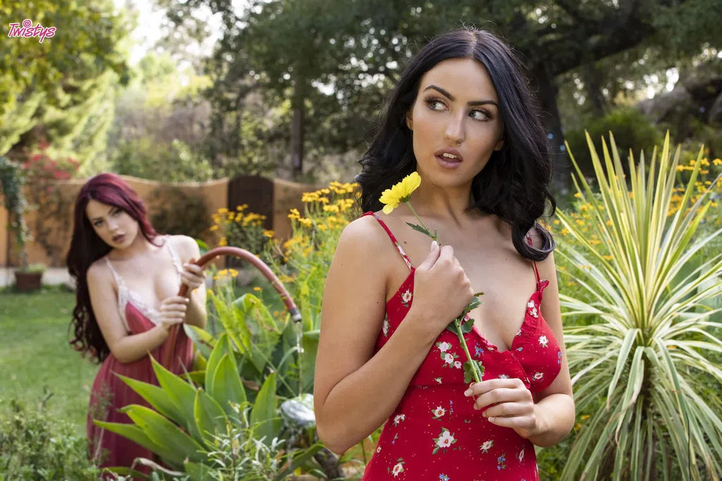 jade-baker-sabina-rouge-in-wild-flowers-twistys-53855 Of Page 1-2.webp