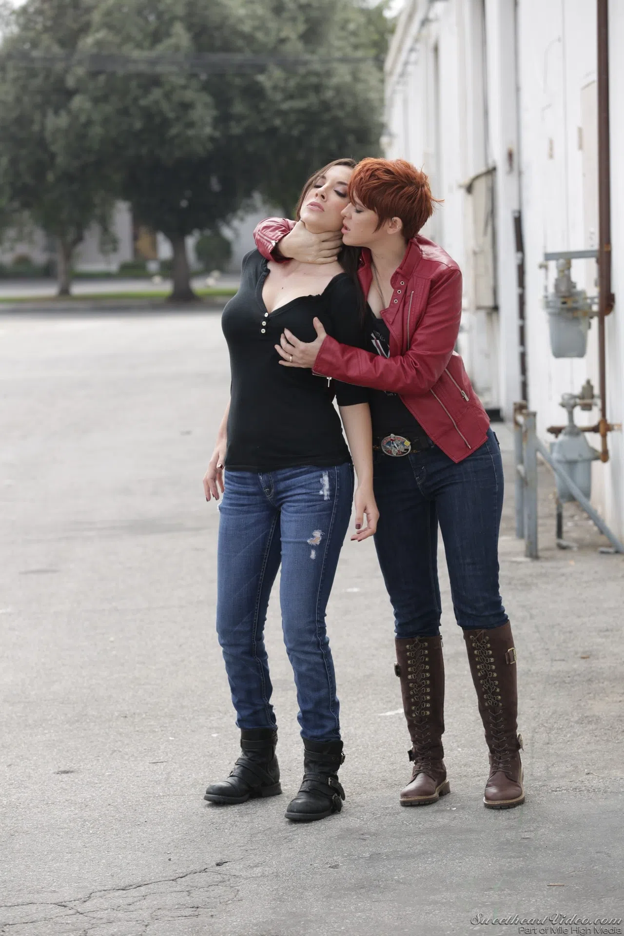 jelena-jensen-lily-cade-prison-lesbians-03-7017 Of Page 1-1.webp