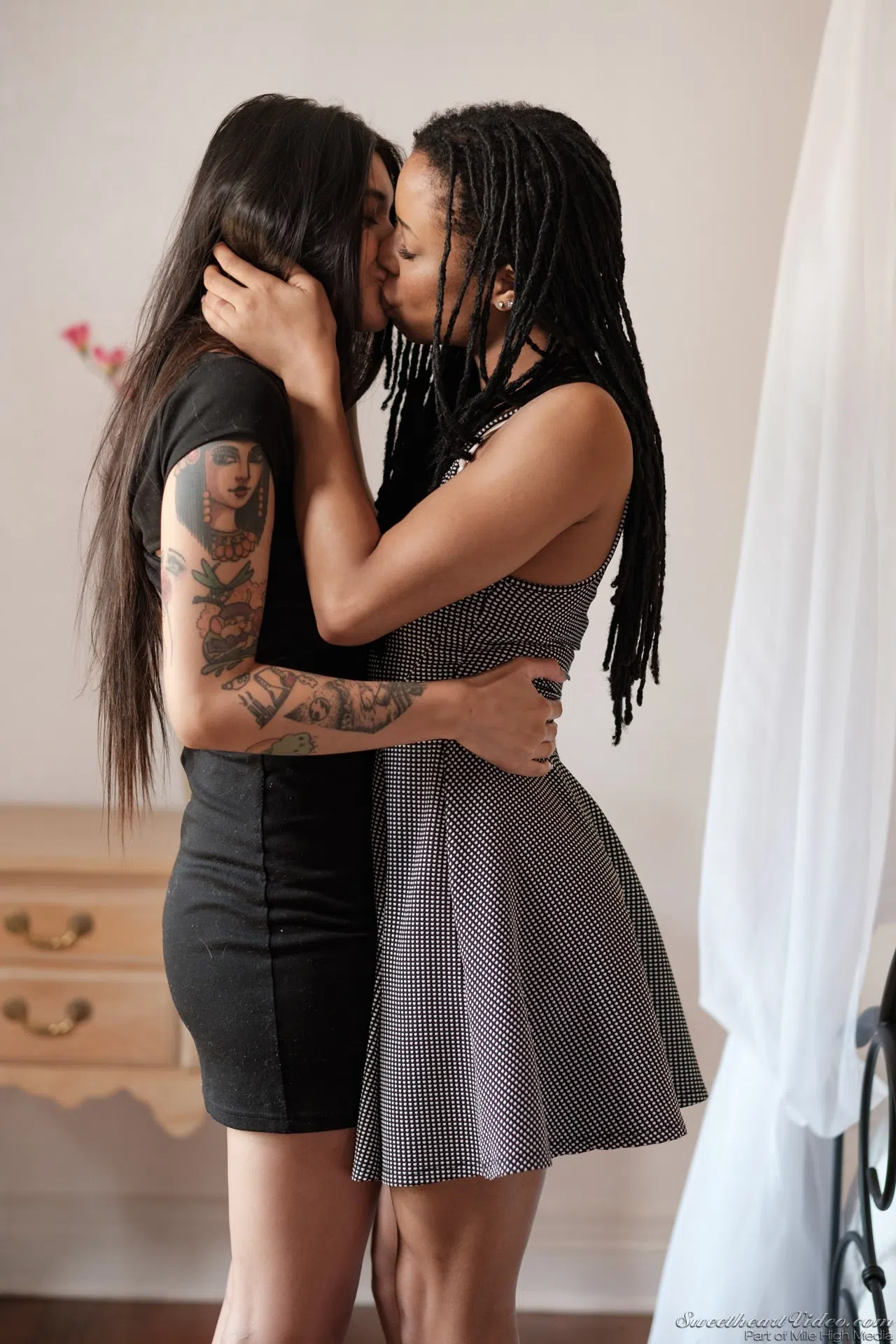 kira-noir-brenna-sparks-a-date-to-remember-53870 Of Page 1-1.webp