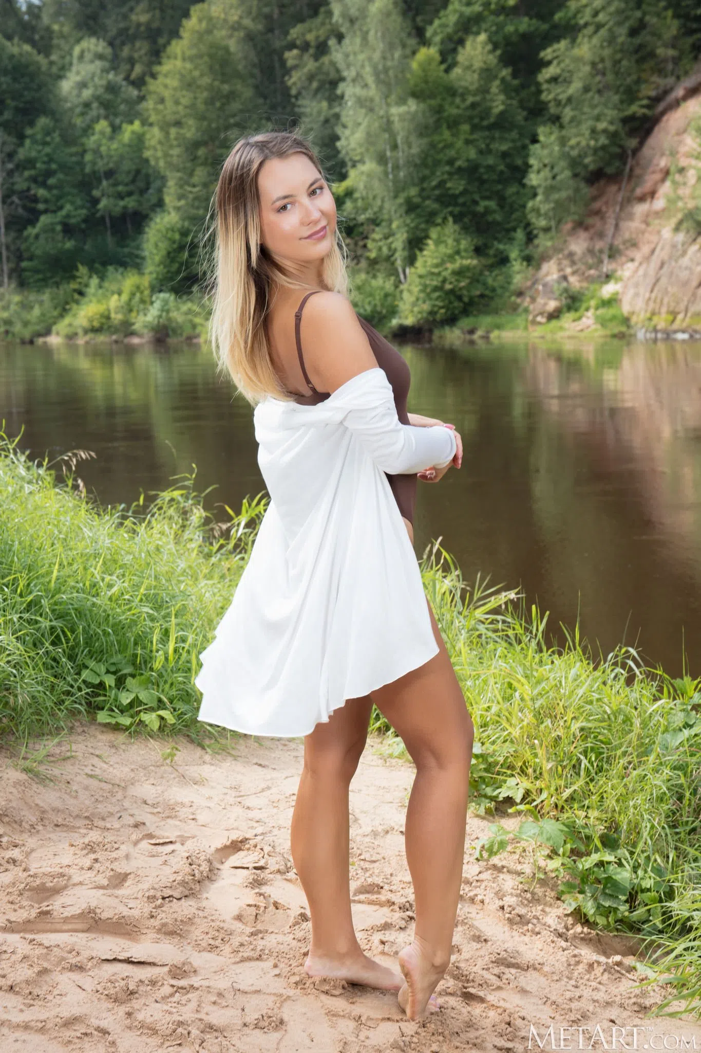 ariana-regent-metart-200437 Of Page 1-1.webp