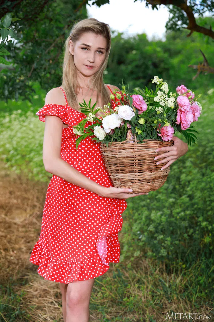 christine-cardo-metart-95383 Of Page 1-1.webp
