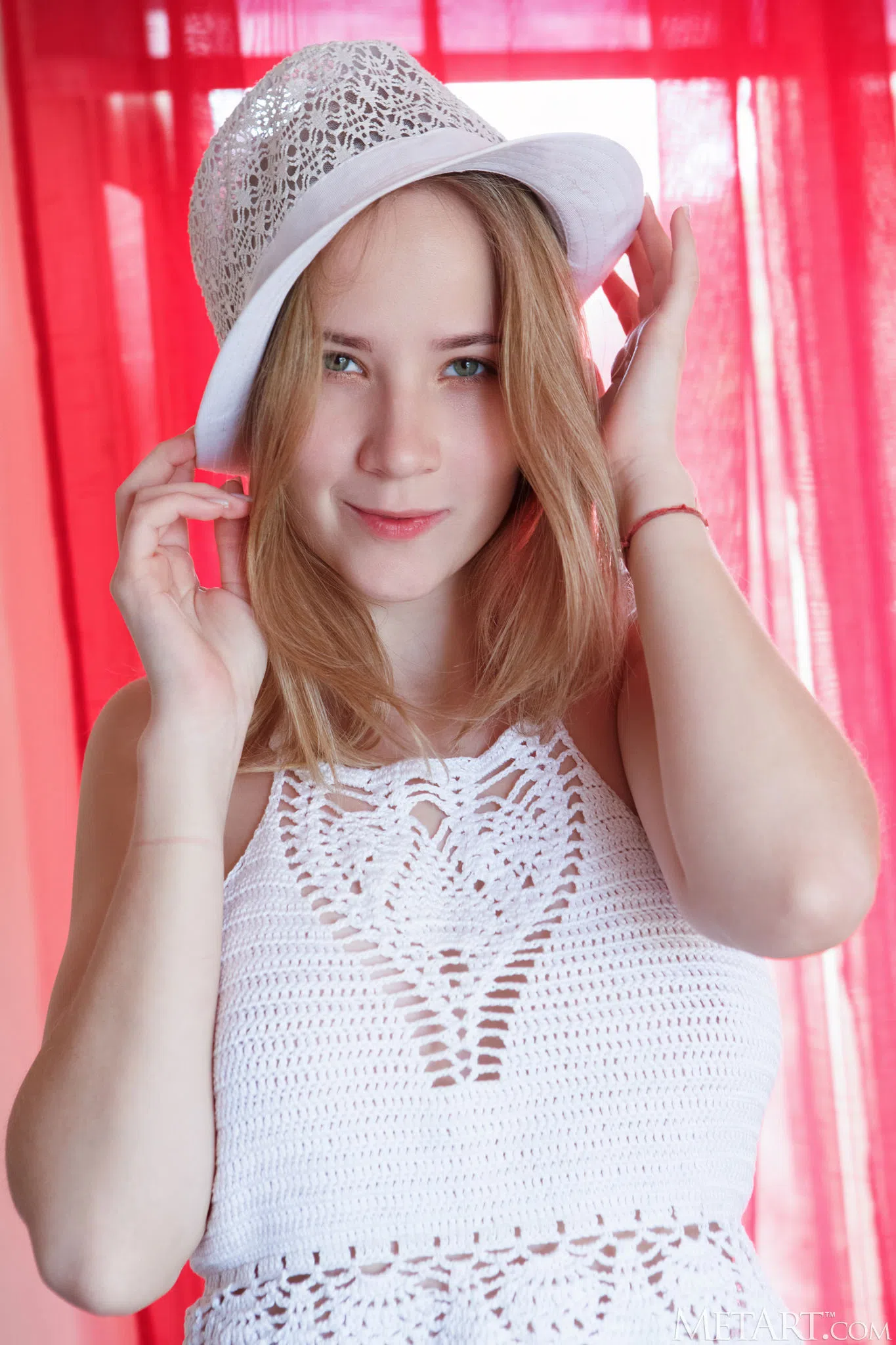 delizi-metart-195295 Of Page 1-2.webp