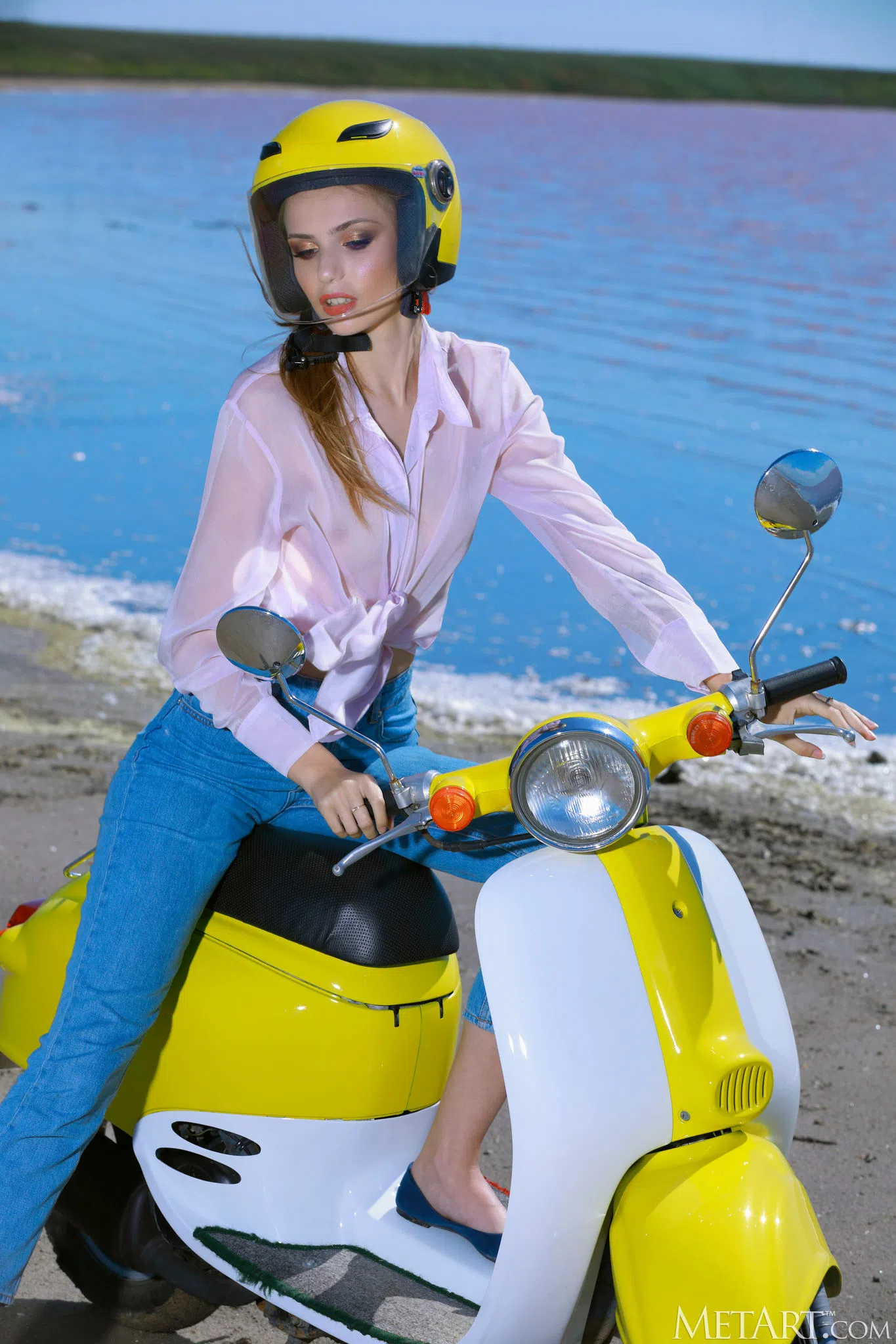 elle-tan-metart-187508 Of Page 1-1.webp