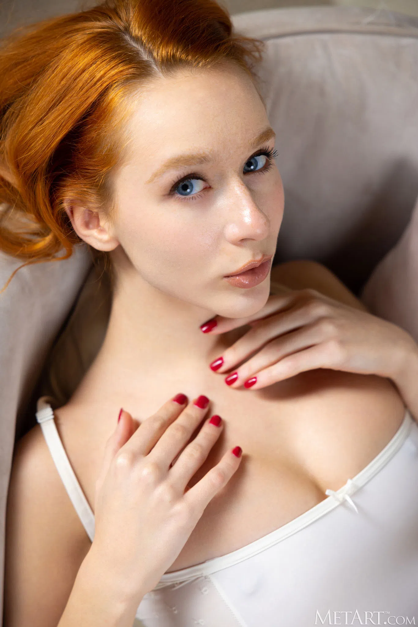 lila-rouge-metart-186603 Of Page 1-2.webp