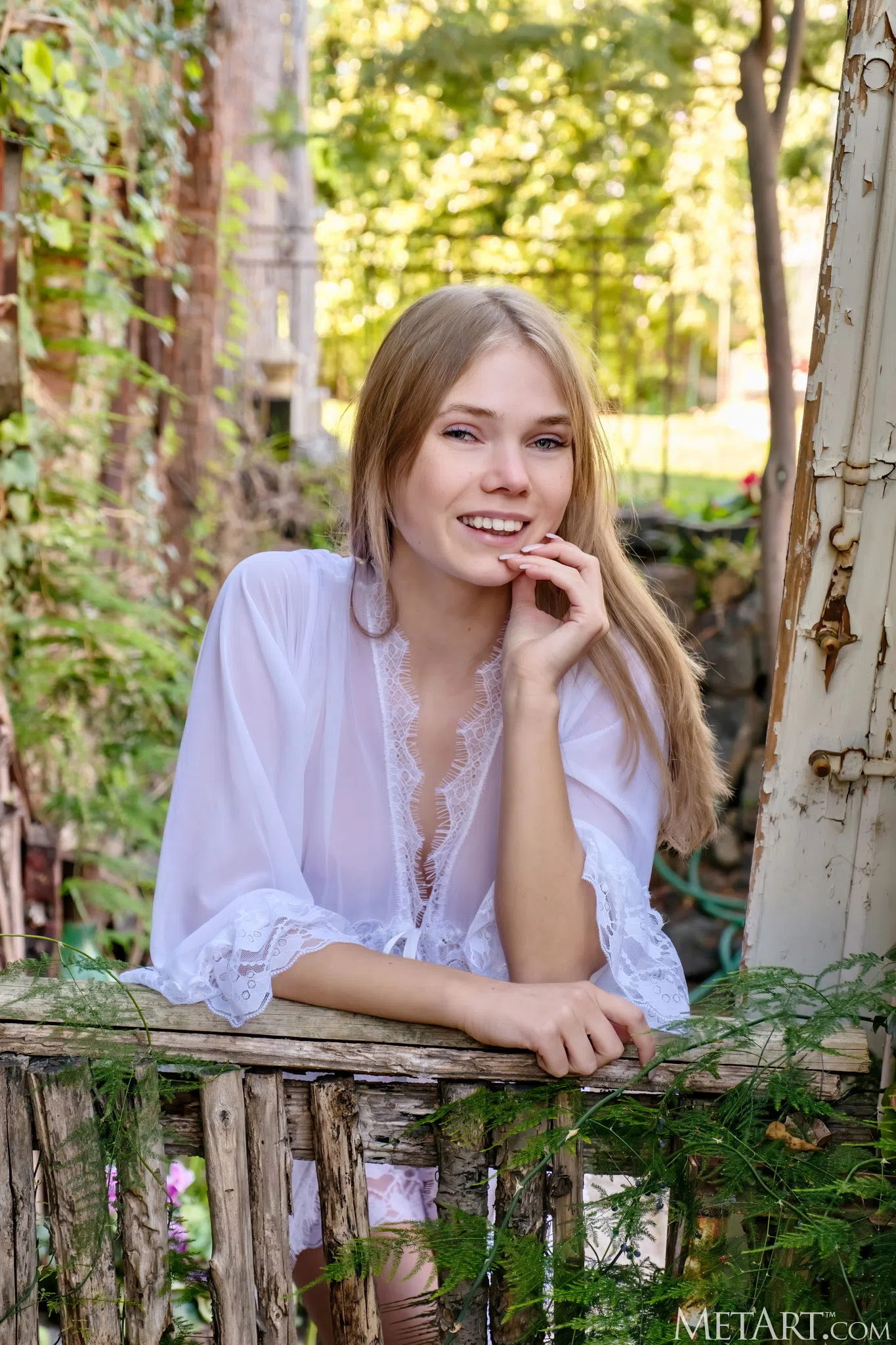 luise-metart-196463 Of Page 1-1.webp
