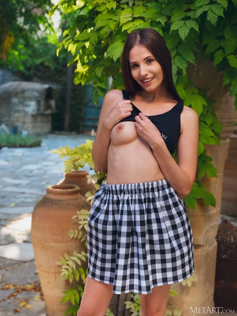vanessa-angel-metart-119000 Of Page 1-3.webp