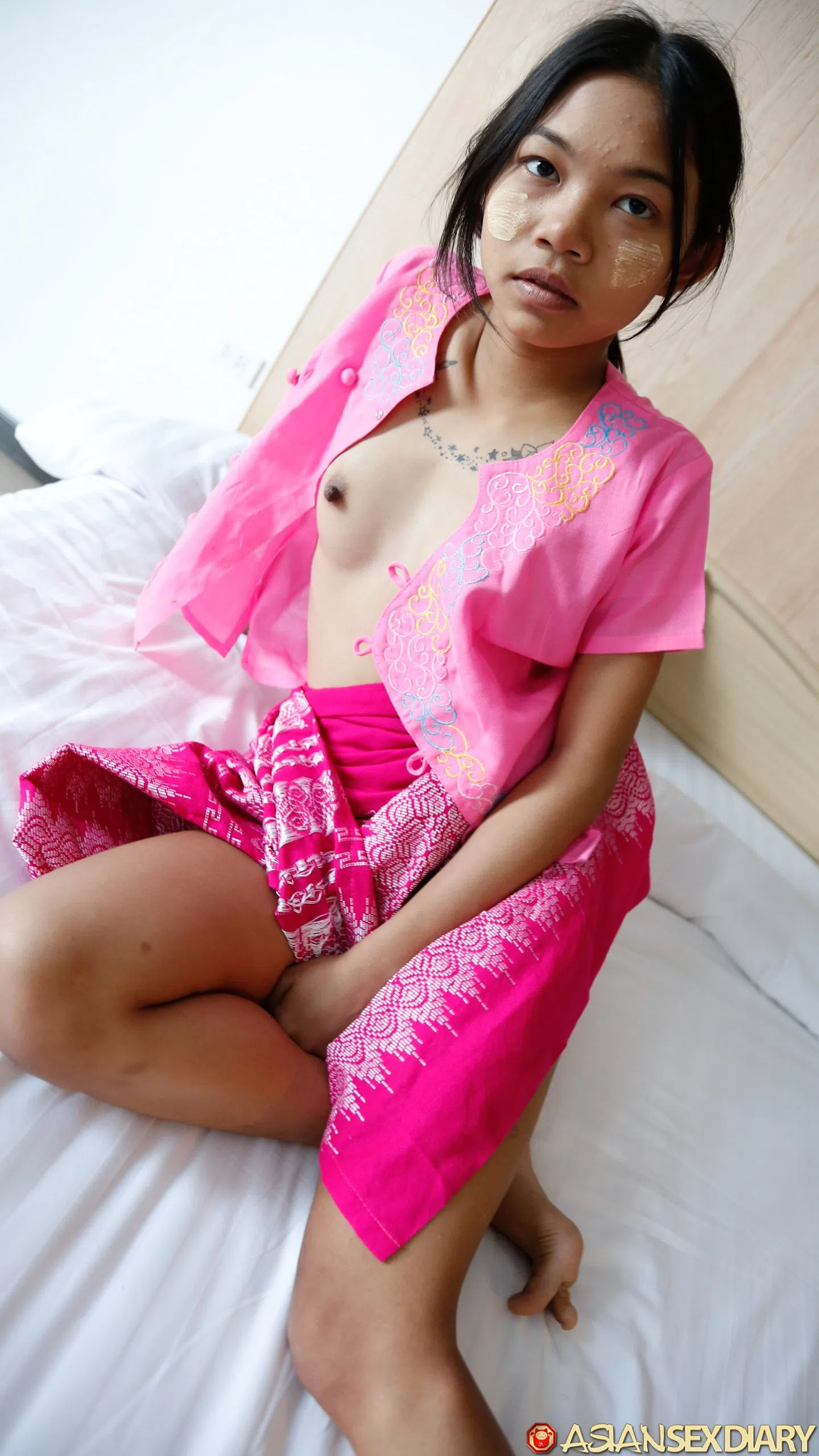 hanthu-asian-sex-diary-138491 Of Page 2-9.webp