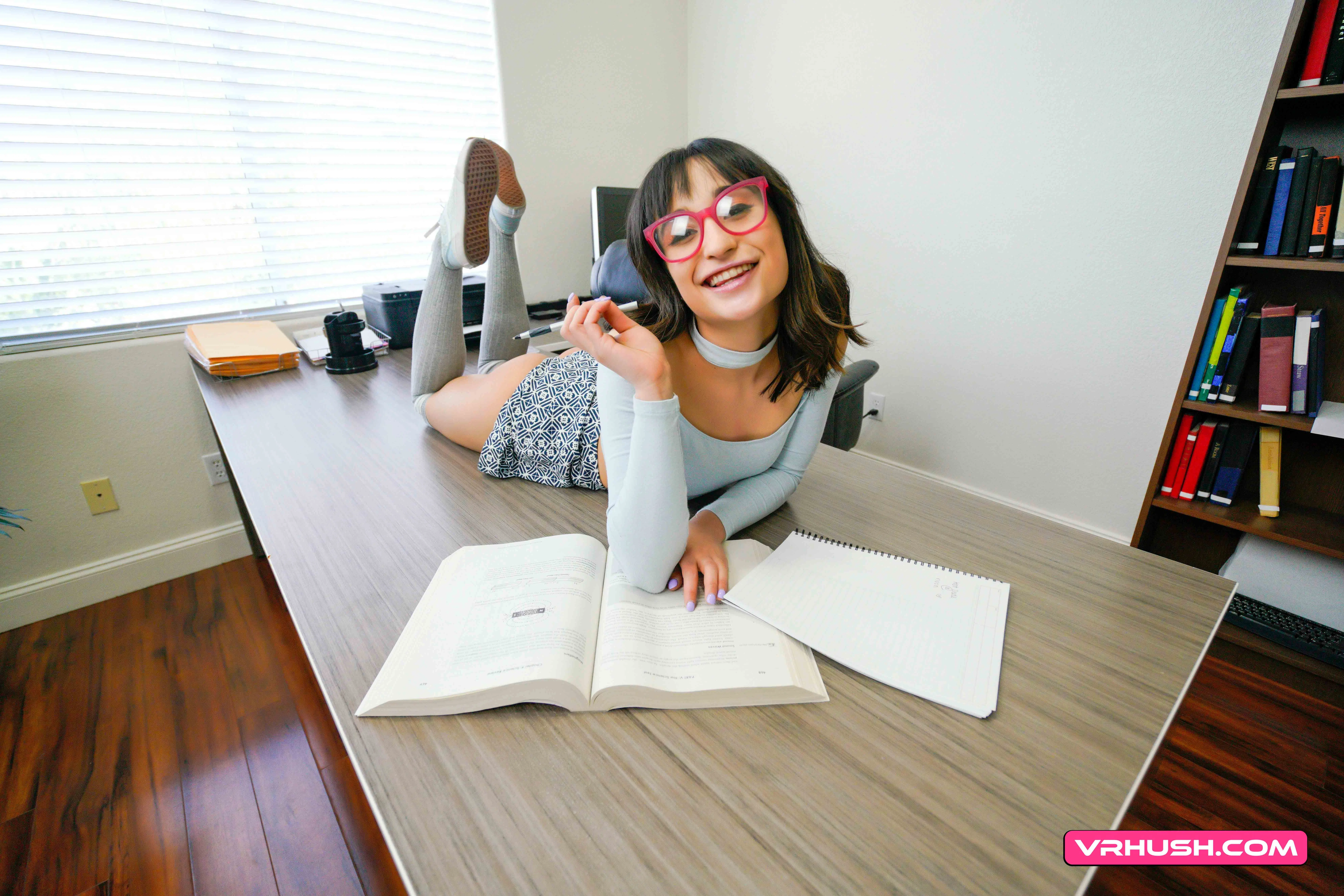 isabella-nice-vr-hush-75497 Of Page 1-1.webp