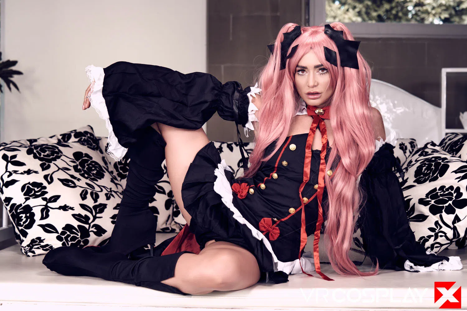 sarah-sultry-krul-tepes-a-xxx-parody-106575 Of Page 2-9.webp