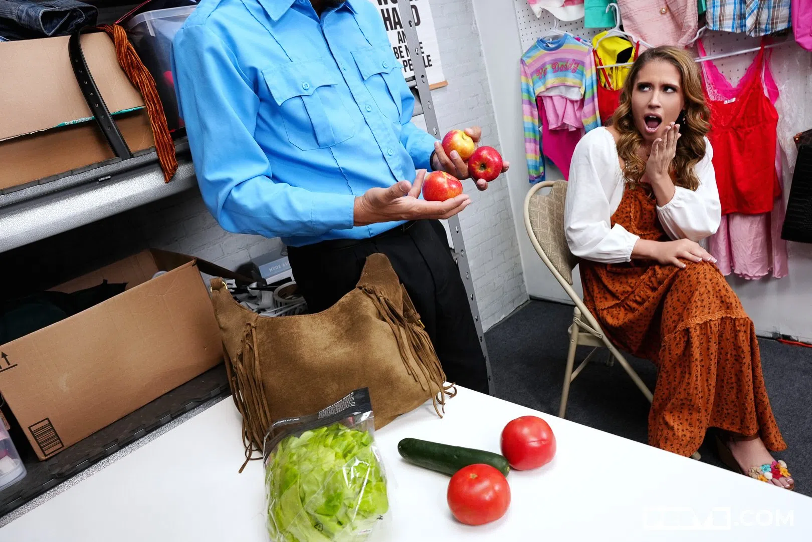 angelica-amore-shoplyfter-209018 Of Page 1-2.webp