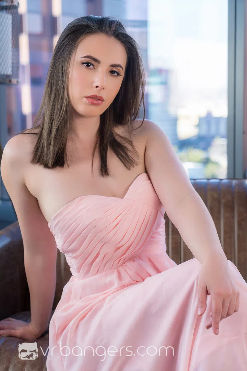 casey-calvert-vr-bangers-53749 Of Page 1-1.webp