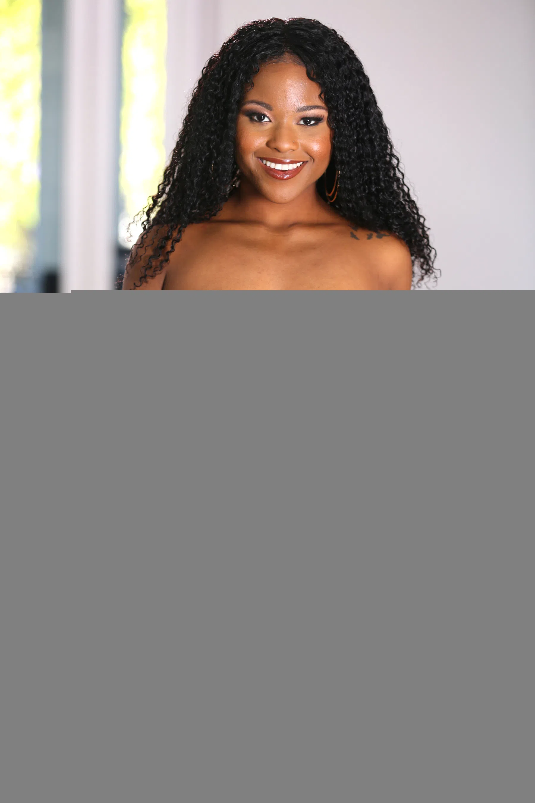 charlie-rae-round-and-brown-26374 Of Page 1-5.webp