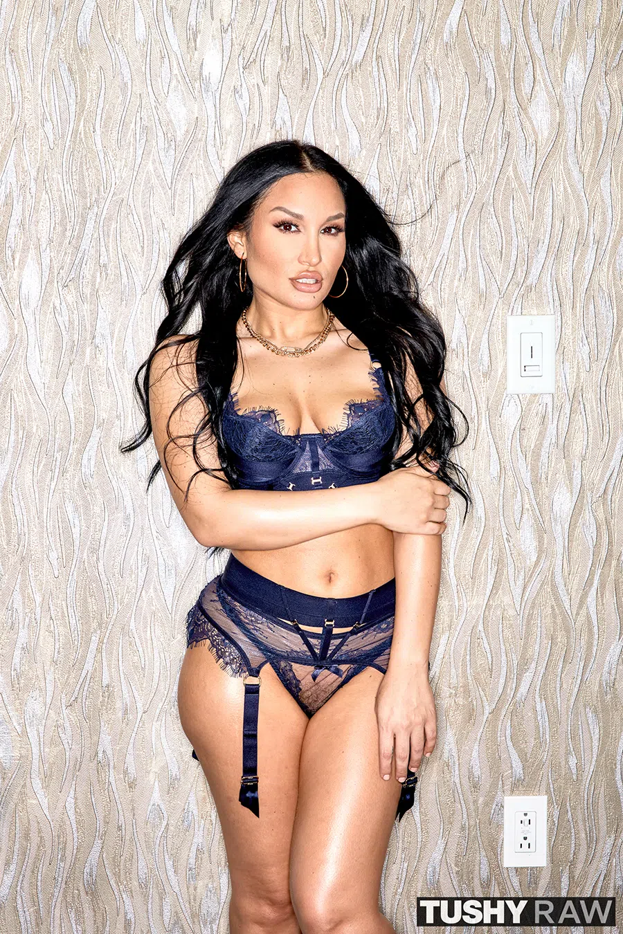 gabriella-paltrova-tushy-raw-112263 Of Page 1-3.webp