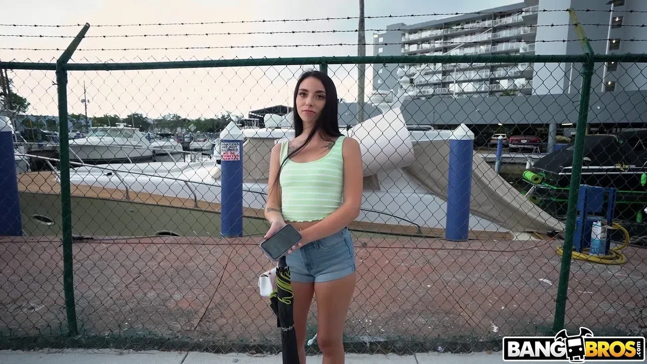gianna-ivy-bangbus-130091 Of Page 1-1.webp