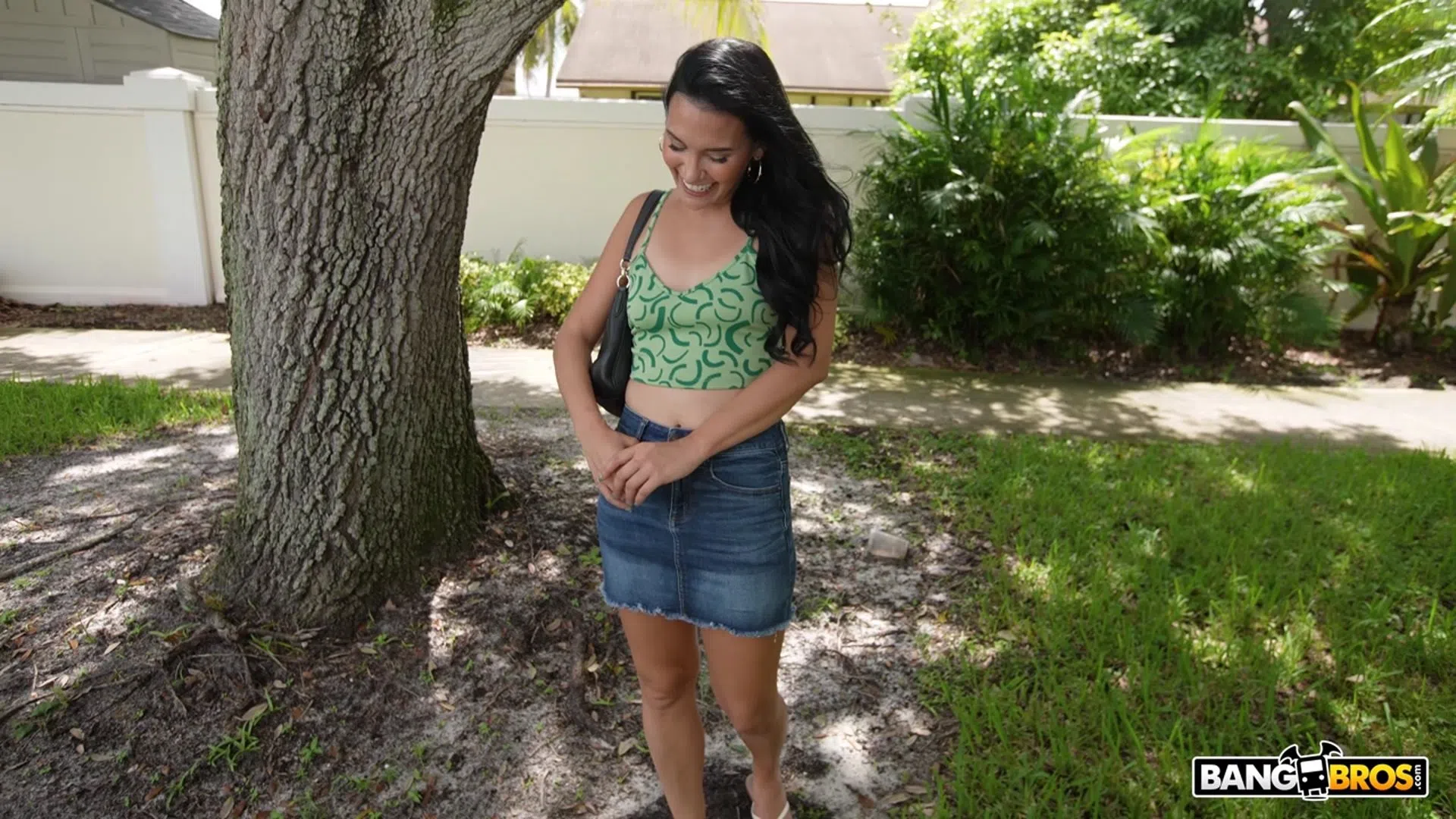 jade-greene-bangbus-171041 Of Page 1-2.webp