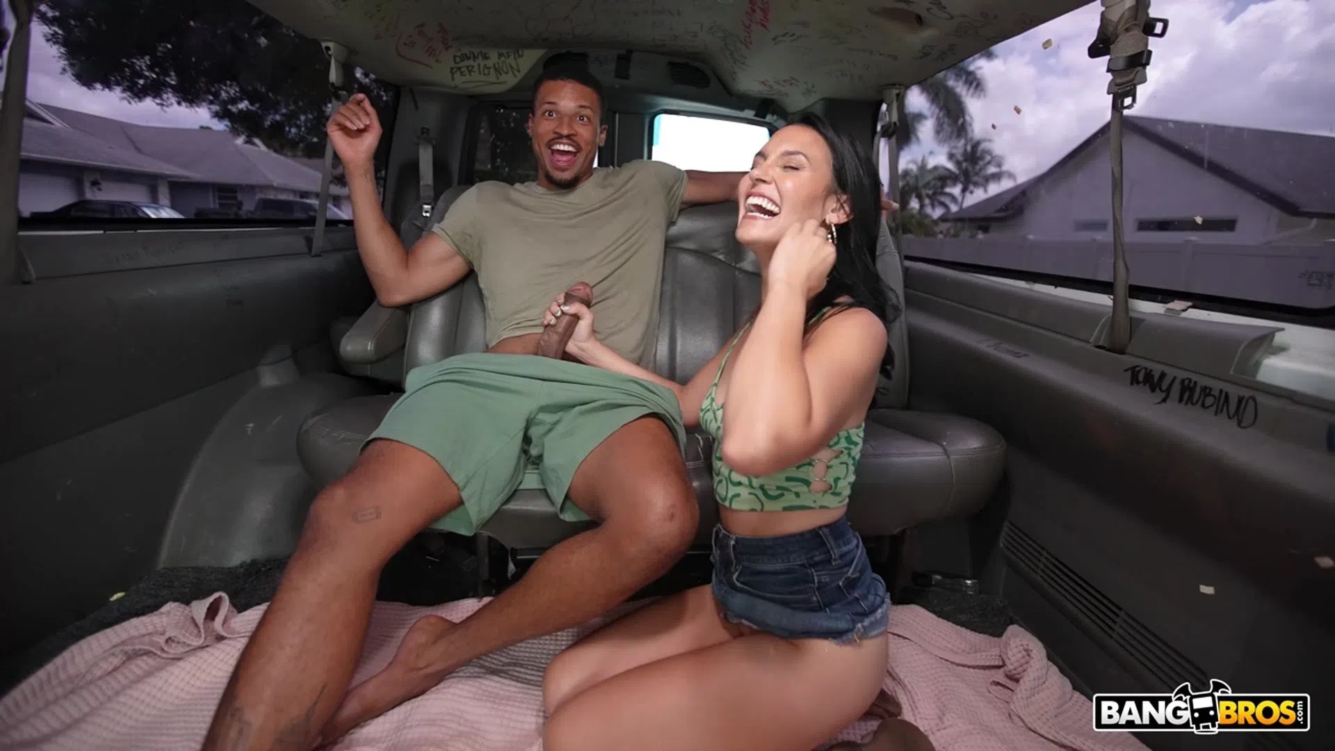 jade-greene-bangbus-171041 Of Page 2-6.webp