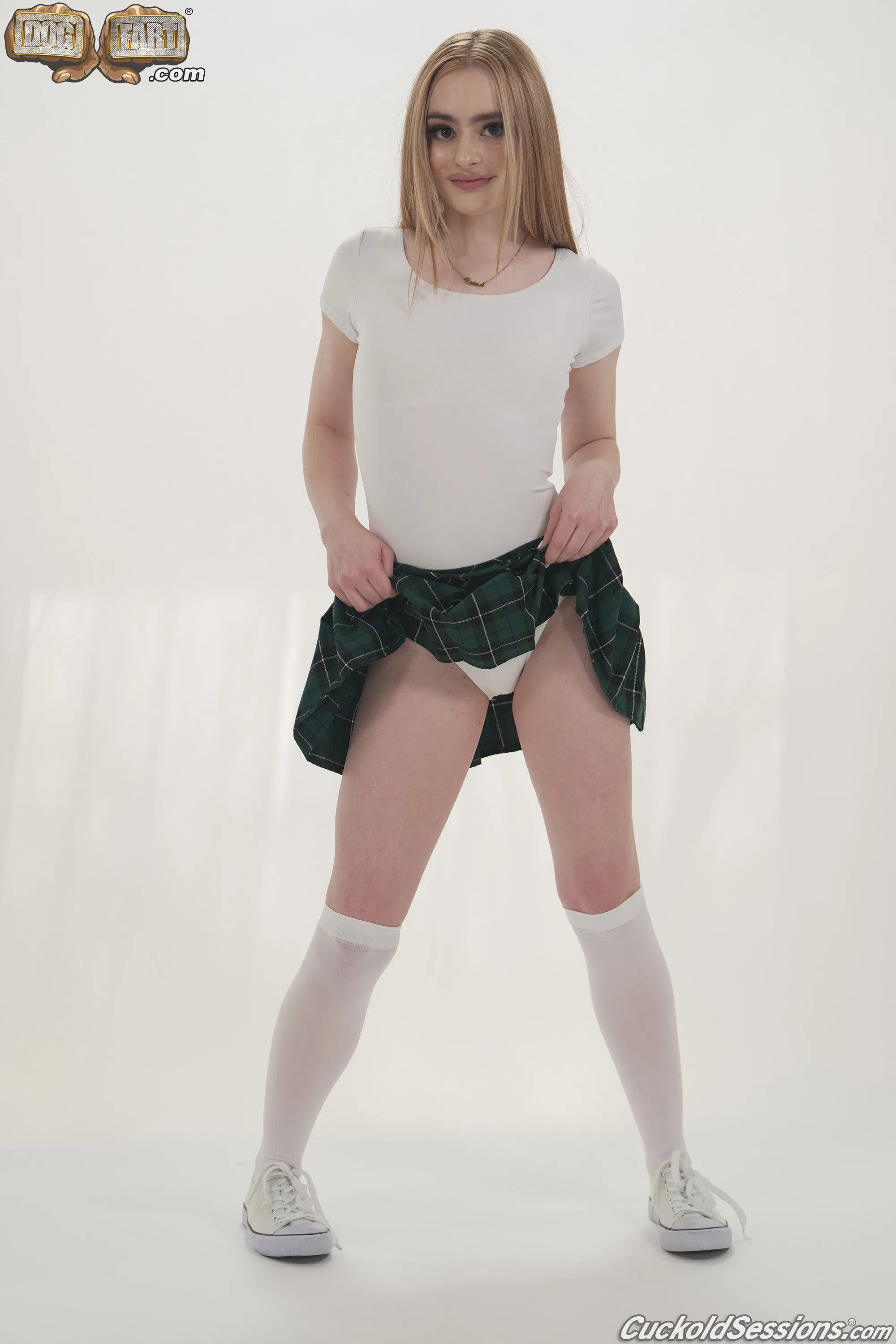 reese-robbins-cuckold-sessions-136672 Of Page 1-4.webp
