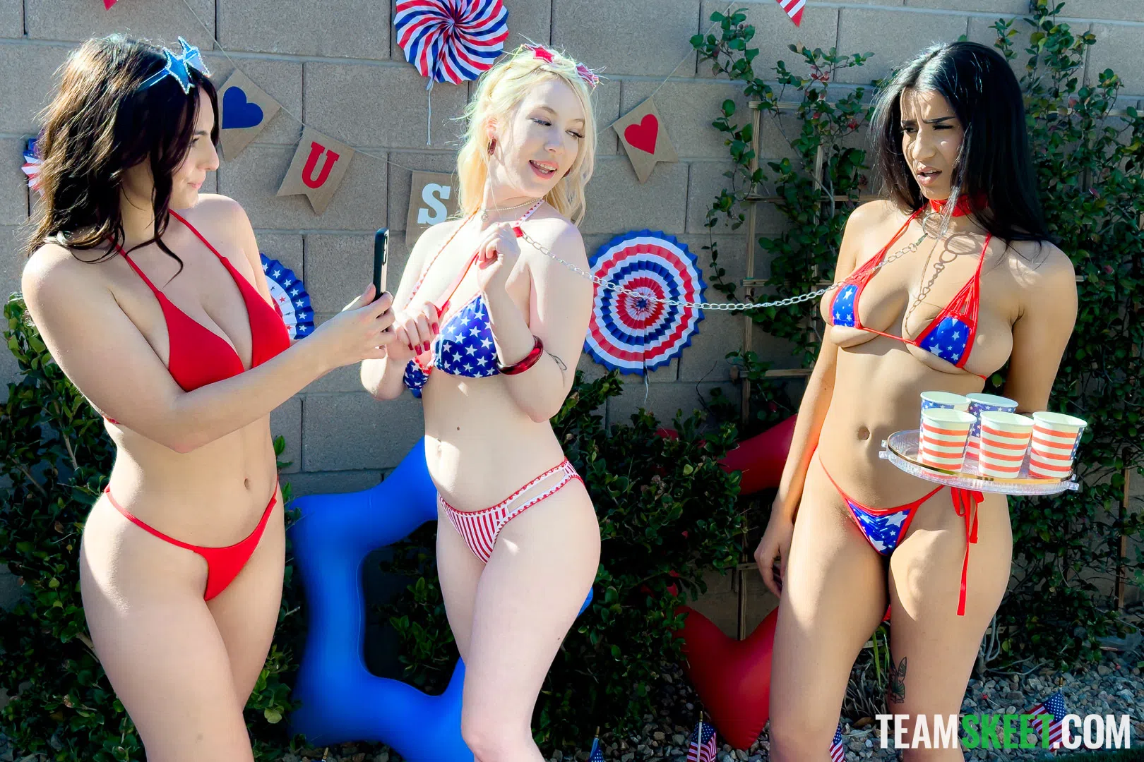roxie-sinner-gigi-sweets-titty-attack-187520 Of Page 2-10.webp