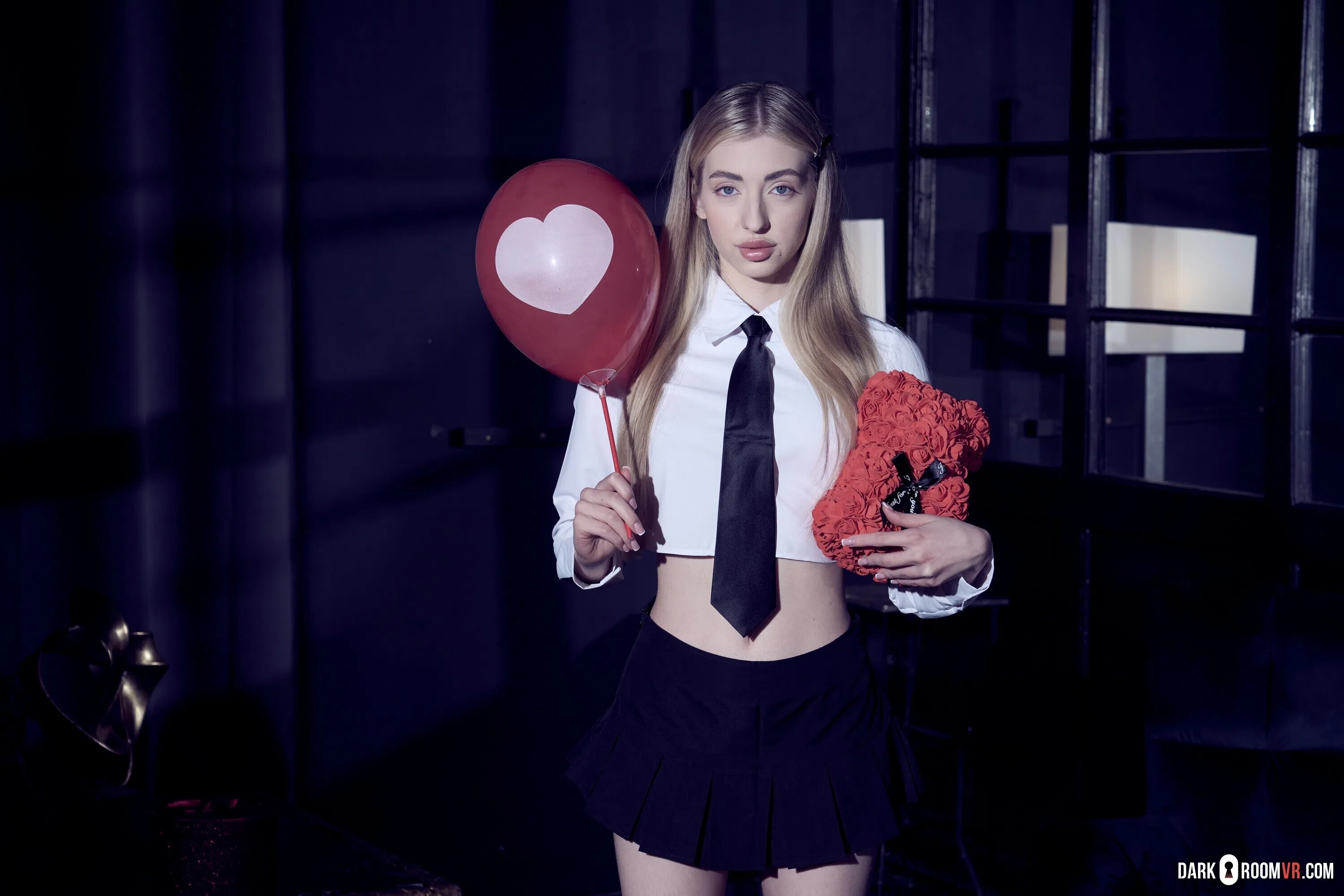 sweet-lina-dark-room-vr-182033 Of Page 1-1.webp