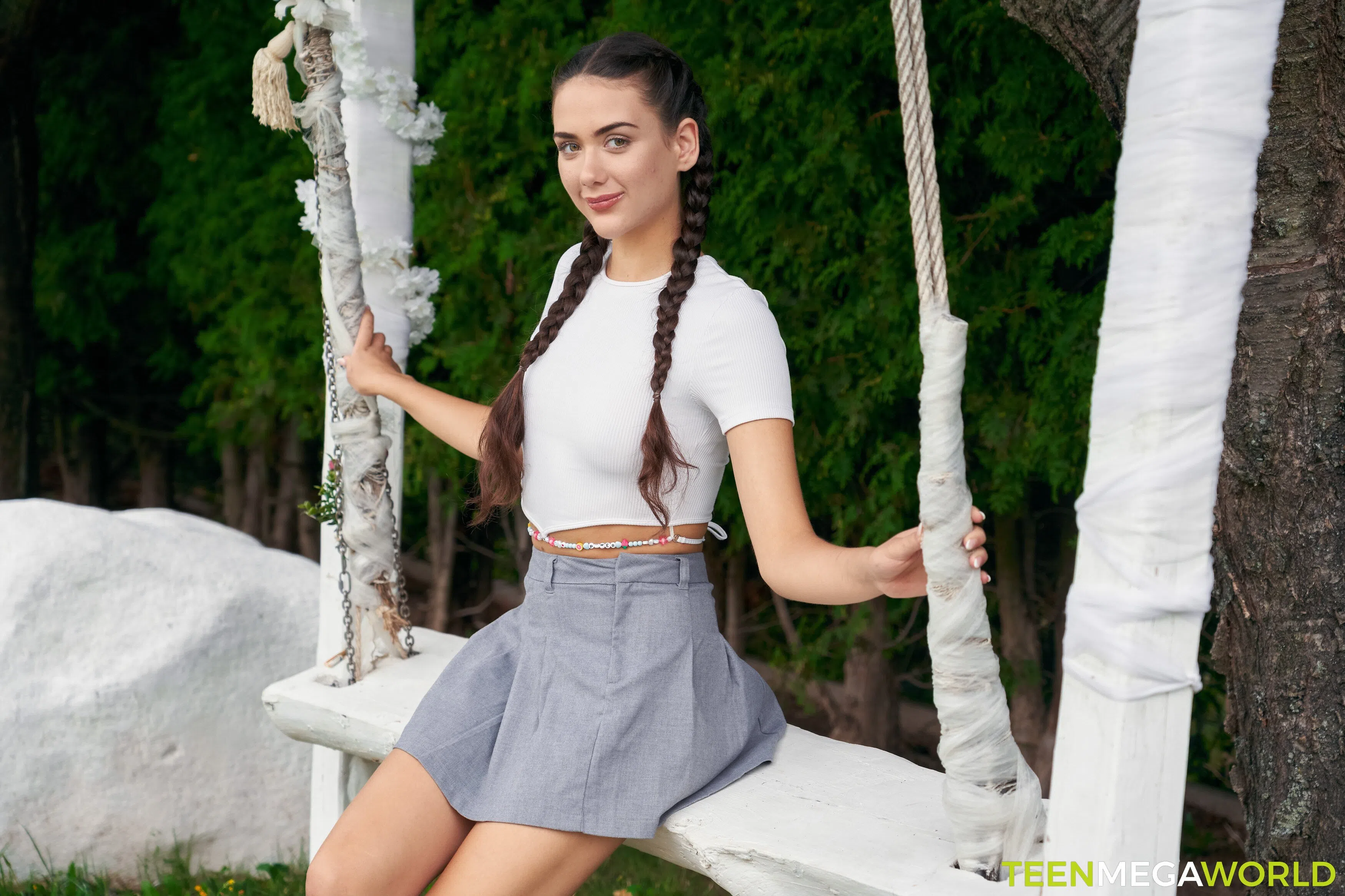 vixi-rafi-beauty-4k-169959 Of Page 1-1.webp