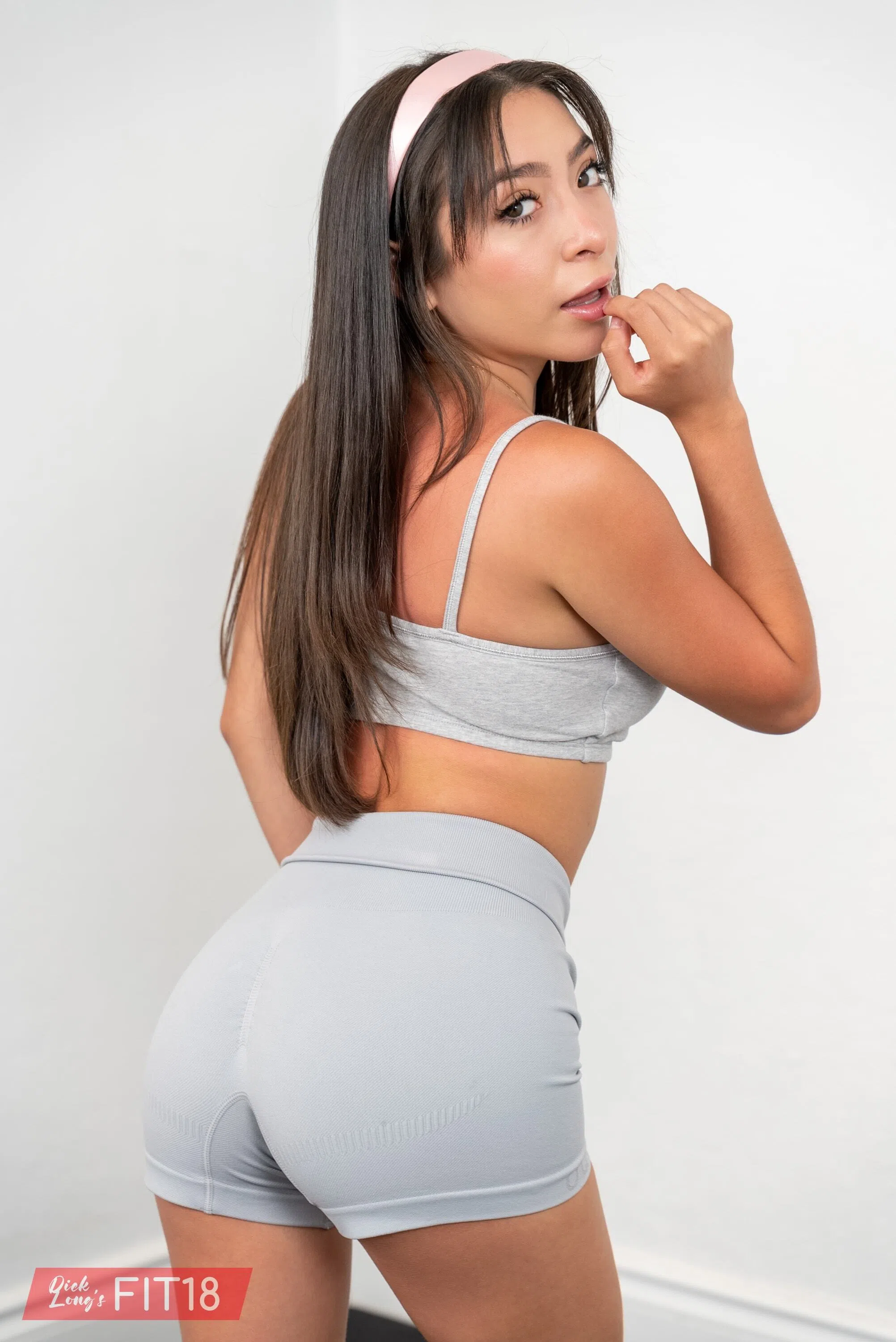 amber-summer-fit-18-192614 Of Page 1-4.webp