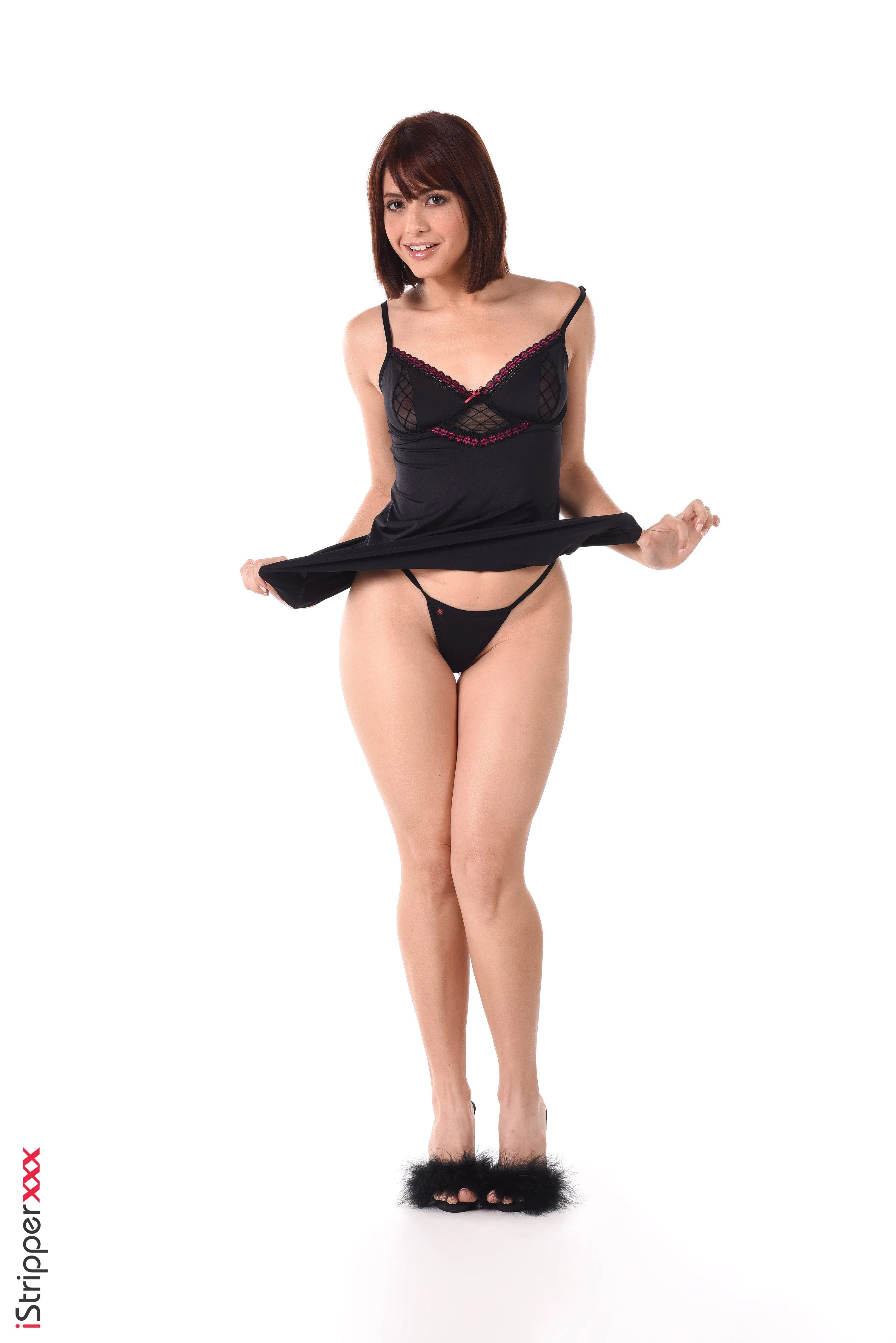 blu-chanelle-istripper-157710 Of Page 1-2.webp
