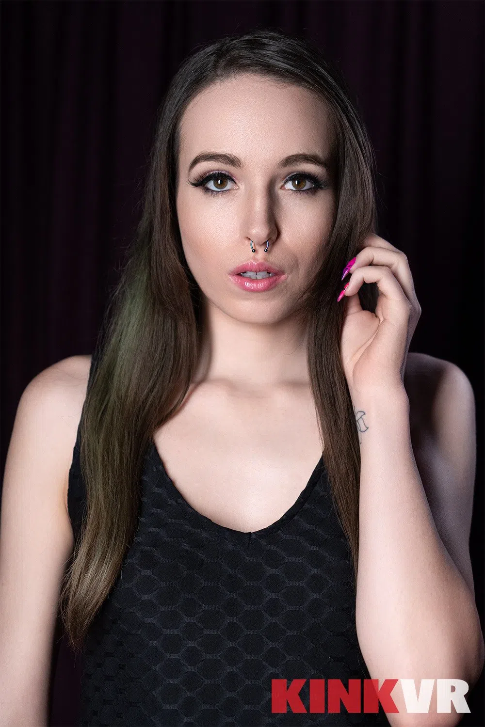 brooke-johnson-kink-vr-151821 Of Page 2-8.webp
