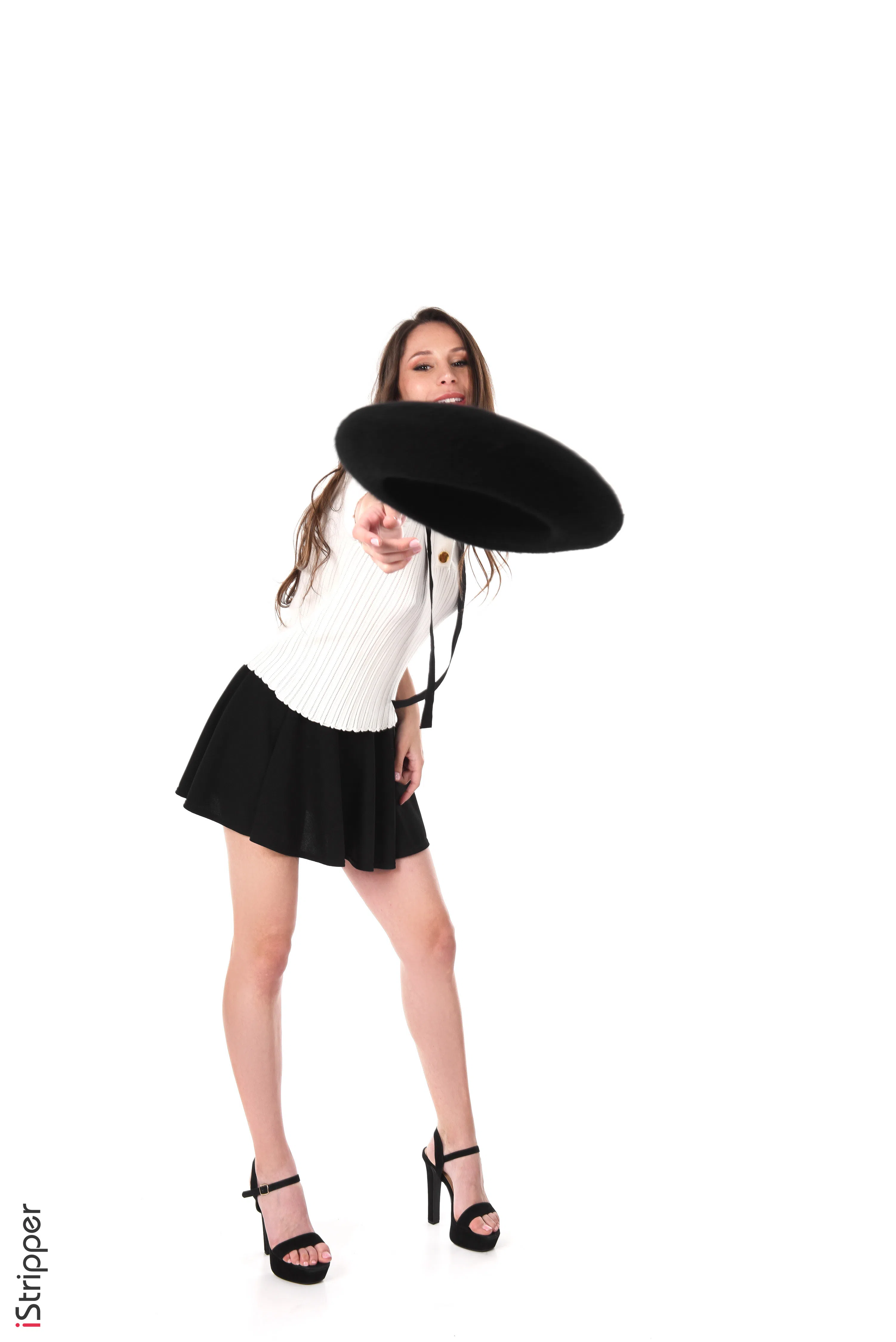 celia-clay-istripper-83984 Of Page 1-2.webp