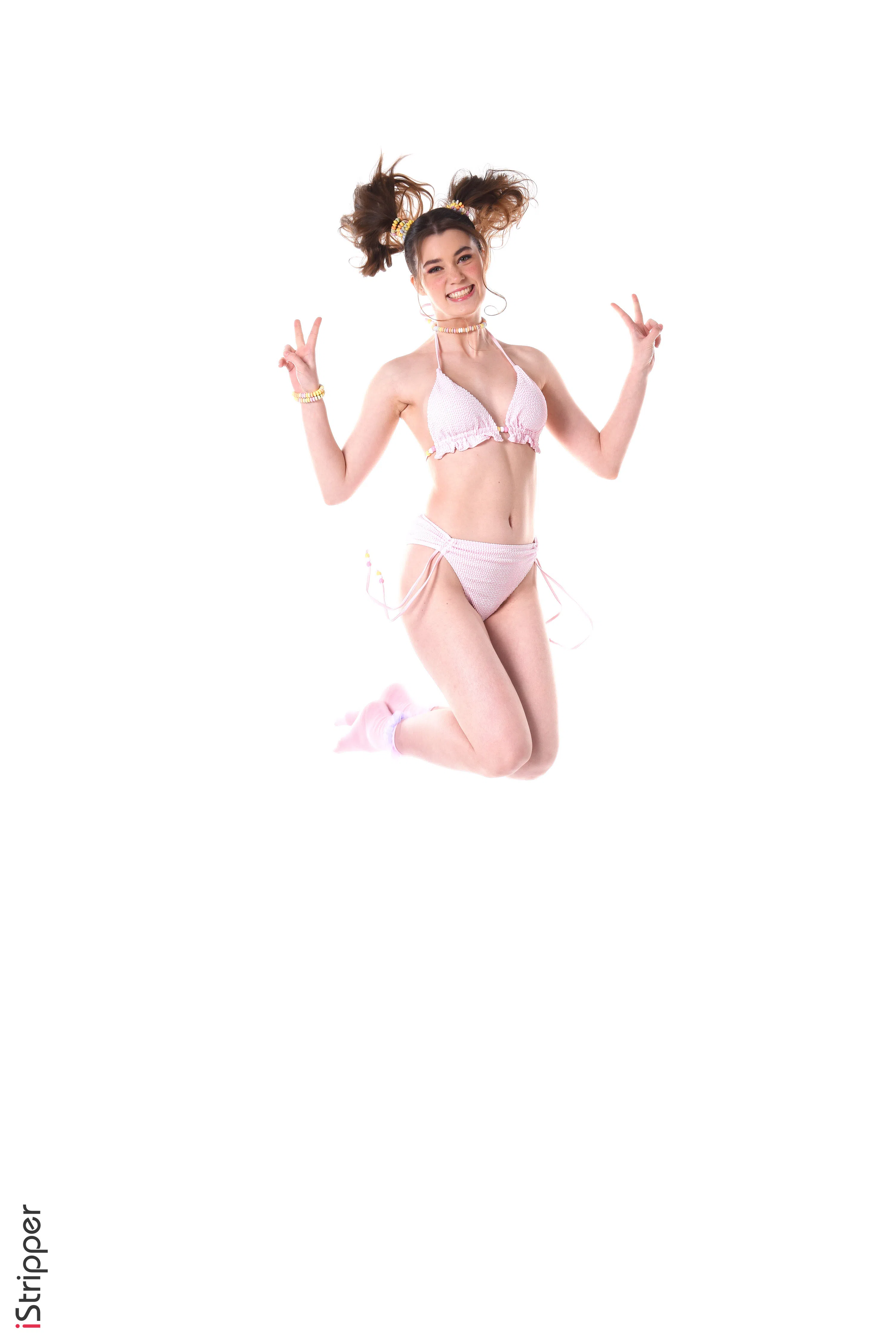danna-bliss-istripper-189220 Of Page 1-3.webp