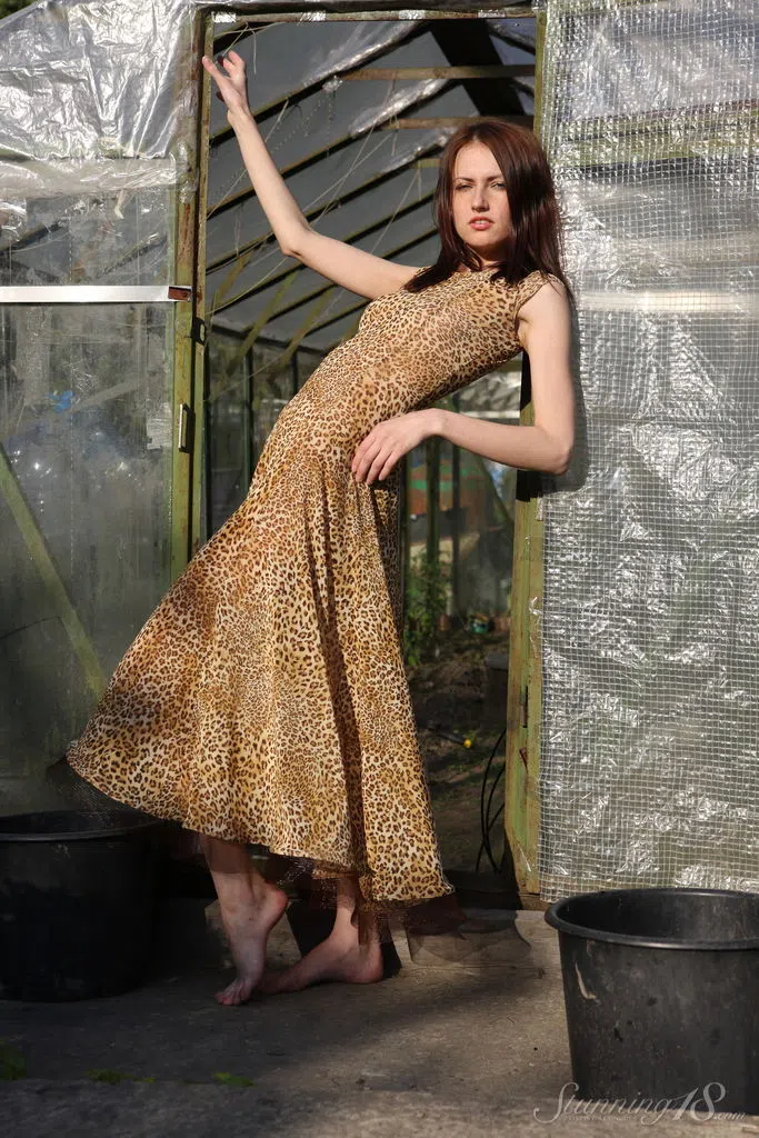 emma-stunning-18-88313 Of Page 1-2.webp
