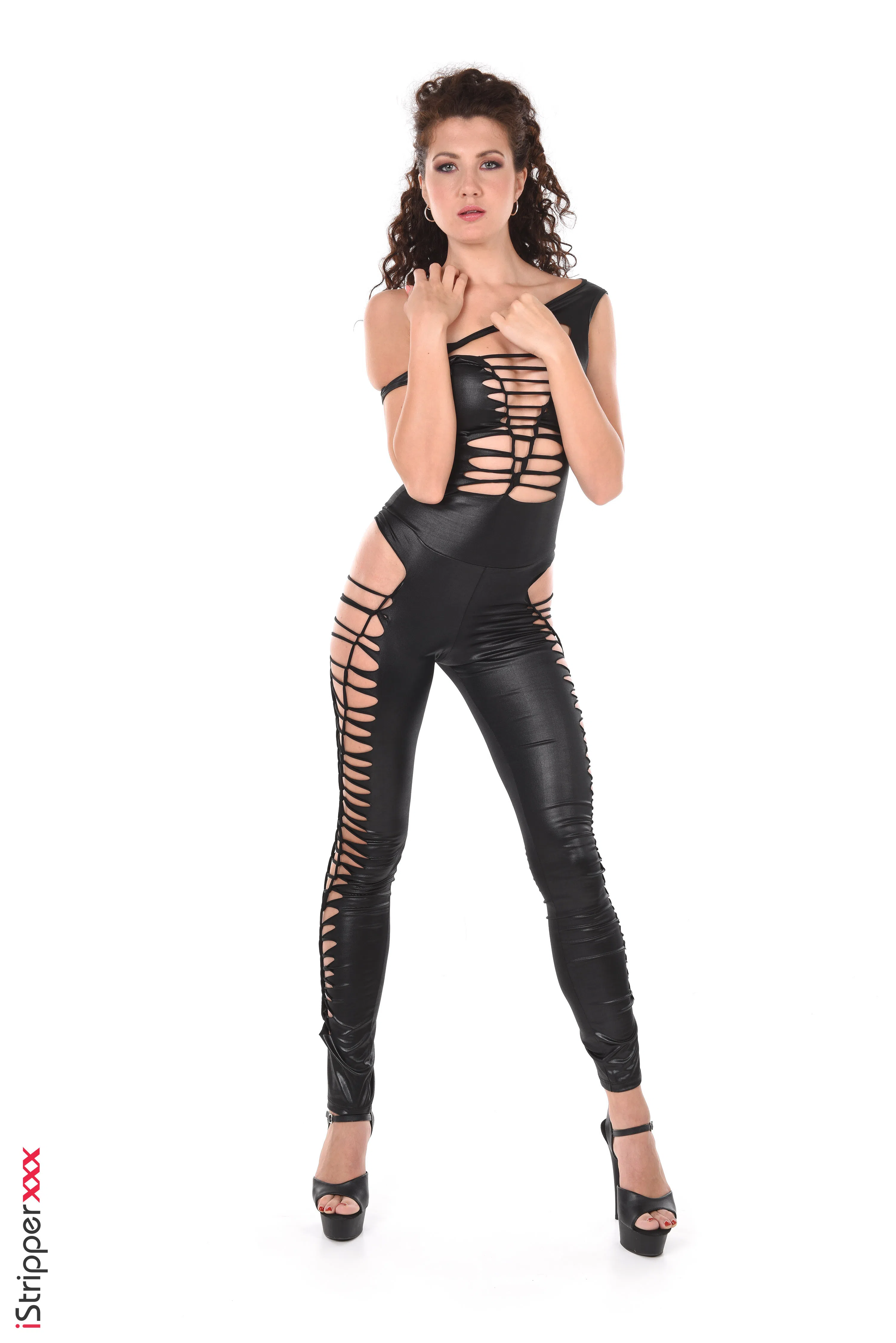 gia-ren-istripper-92424 Of Page 1-3.webp