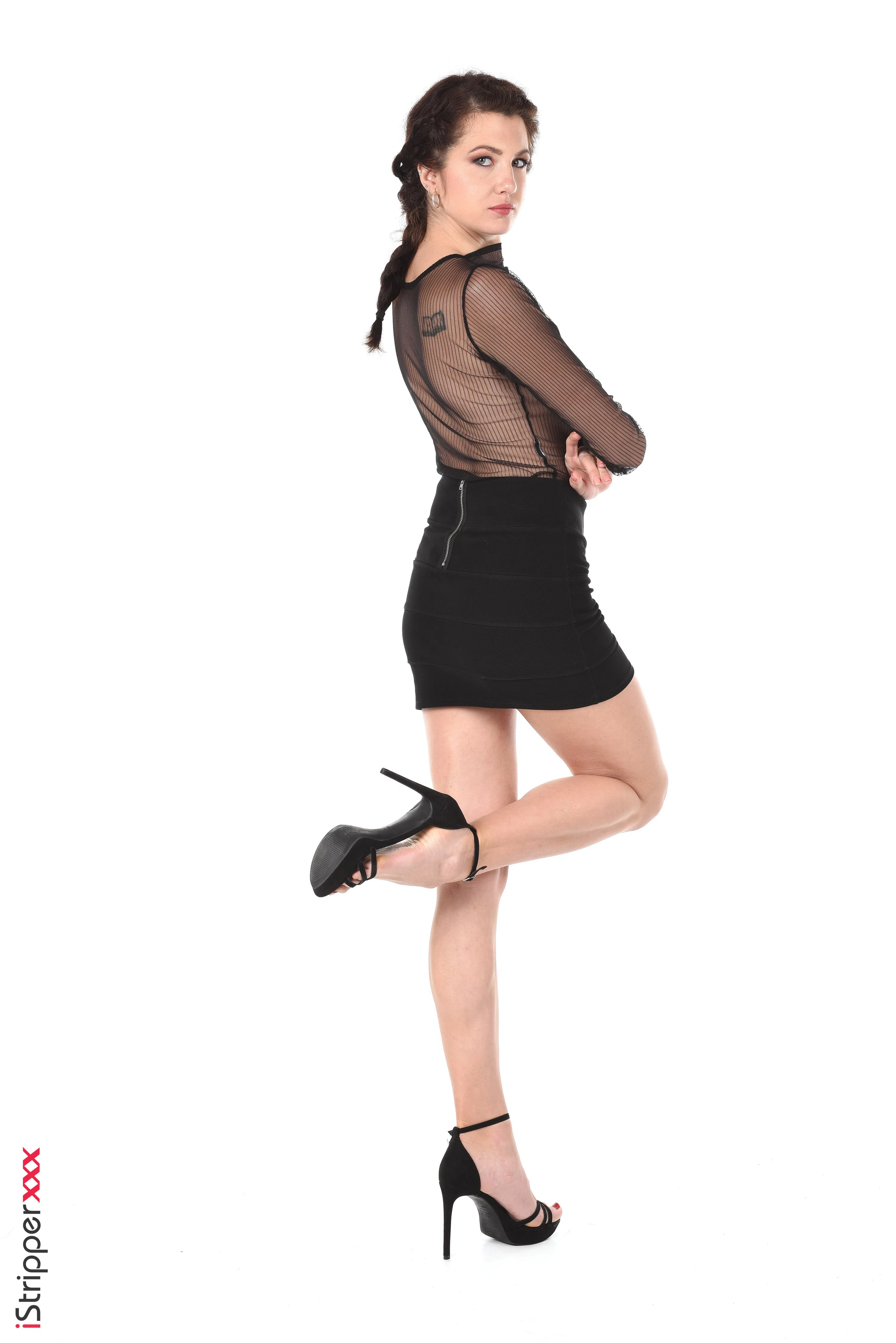 gia-ren-istripper-93026 Of Page 1-1.webp
