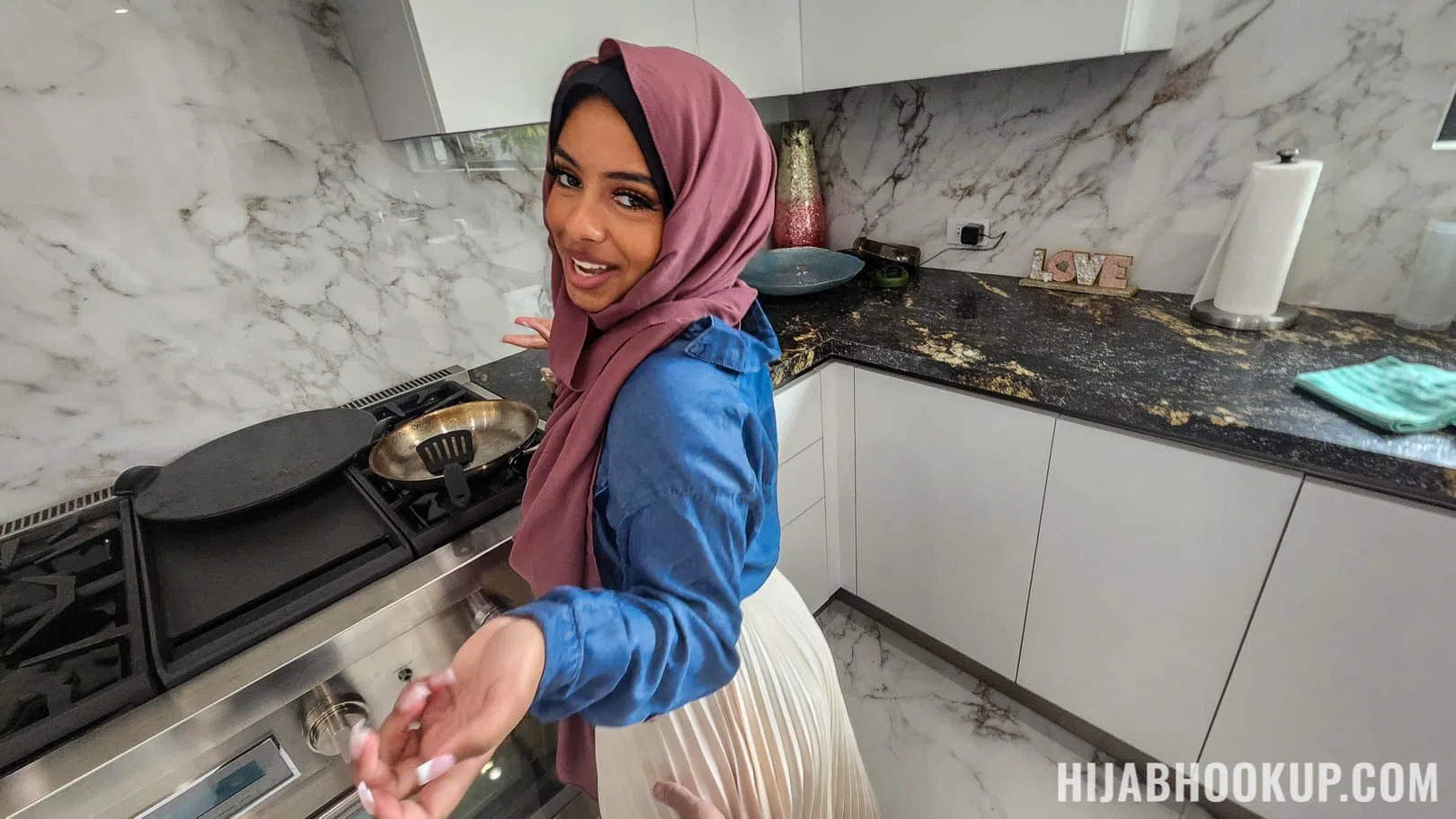 hadiya-honey-hijab-hookup-145840 Of Page 1-1.webp