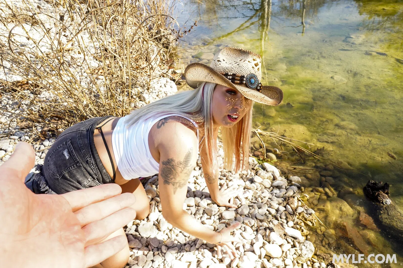 heather-hendrix-mom-shoot-155759 Of Page 1-4.webp