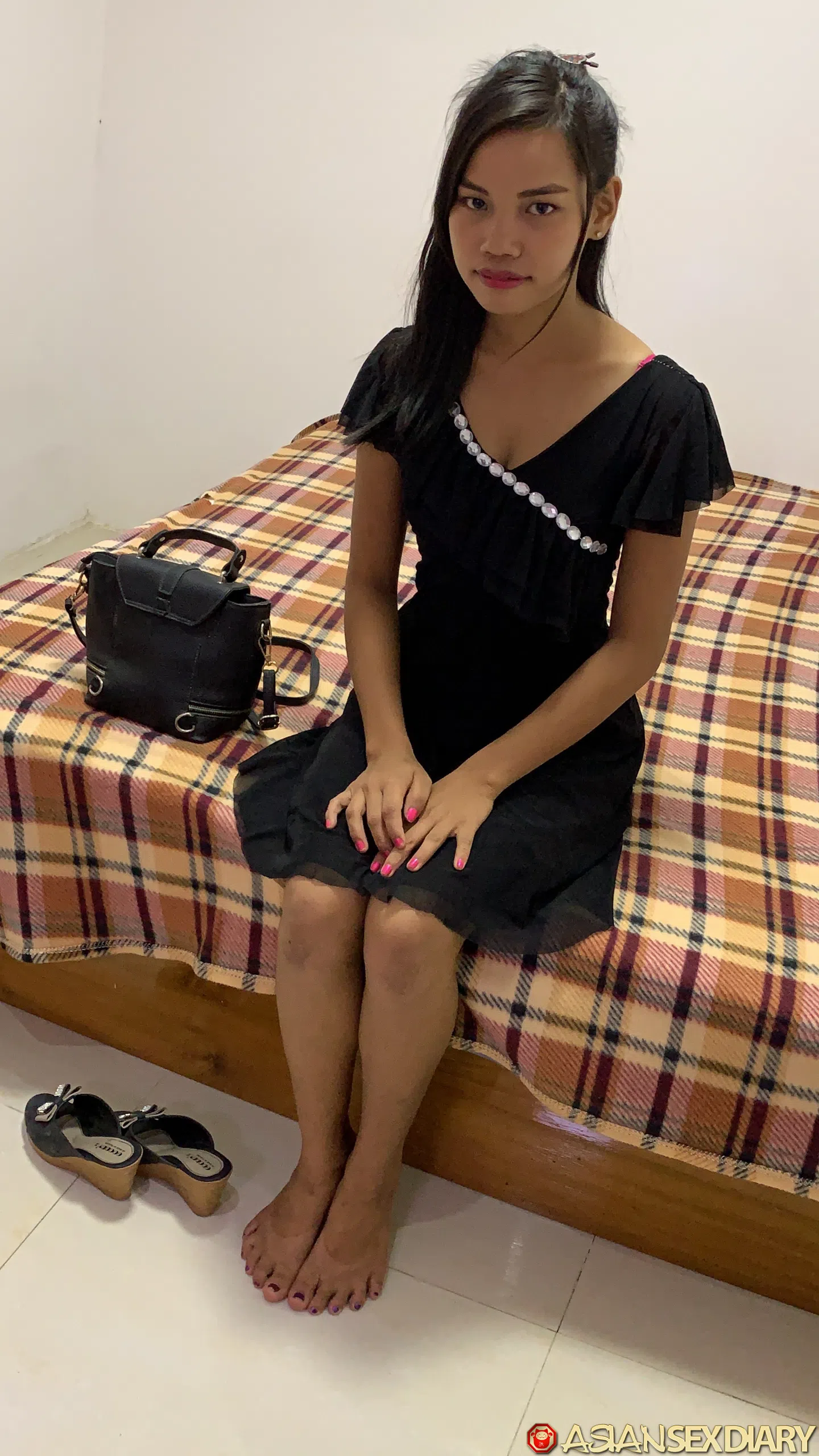 julie-b-asian-sex-diary-108011 Of Page 1-1.webp