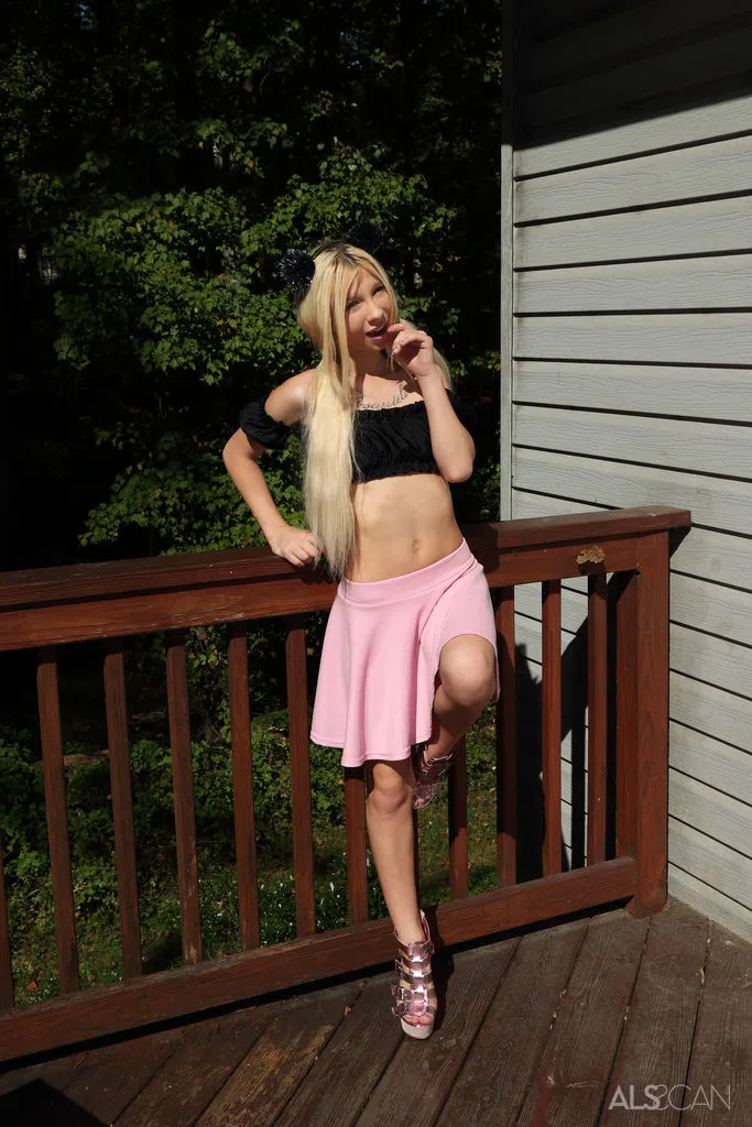 kenzie-reeves-als-scan-51003 Of Page 1-1.webp