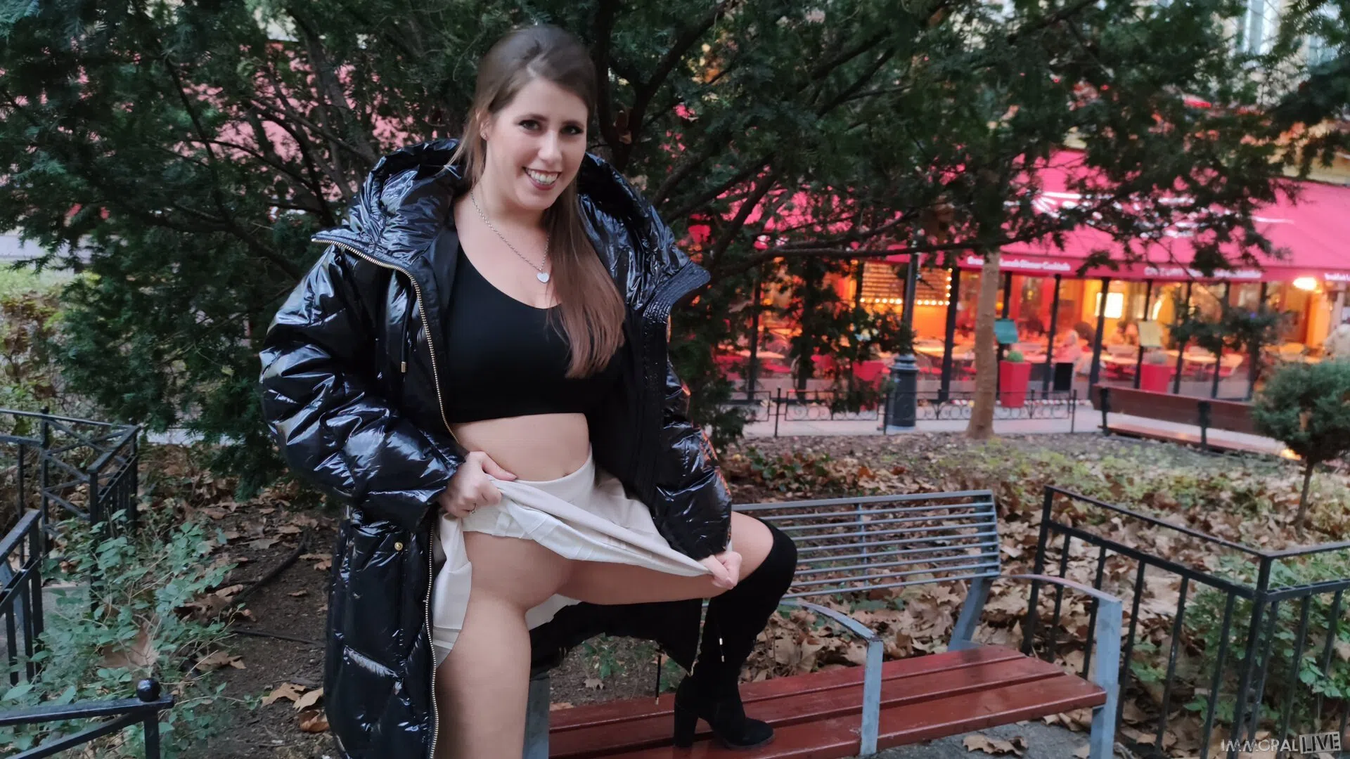 lady-lyne-immoral-live-123198 Of Page 1-4.webp
