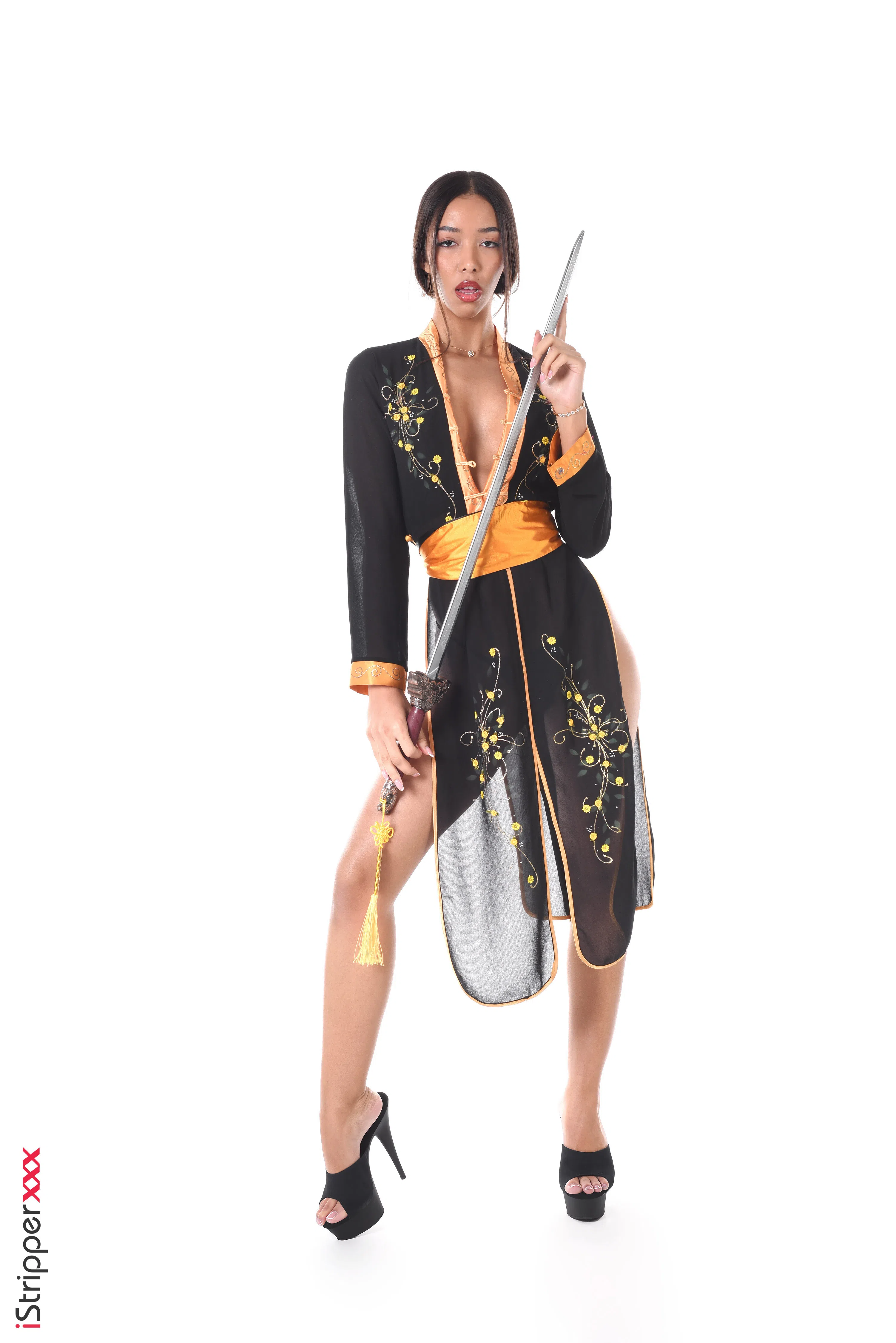 lia-lin-istripper-191448 Of Page 1-2.webp