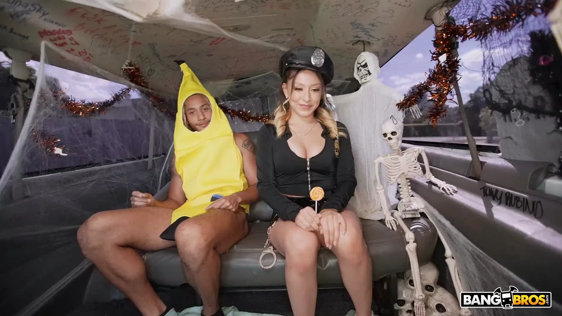 mads-flores-bangbus-150704 Of Page 1-2.webp