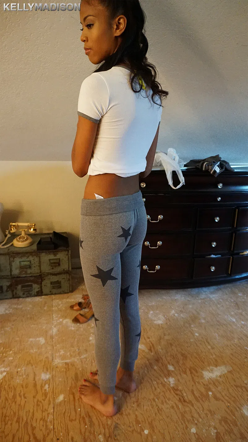 nia-nacci-kelly-madison-35245 Of Page 3-12.webp
