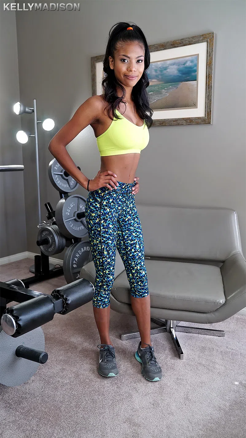 nia-nacci-kelly-madison-35245 Of Page 2-7.webp