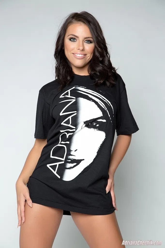 adriana-chechik-chechik-army-21897 Of Page 1-1.webp